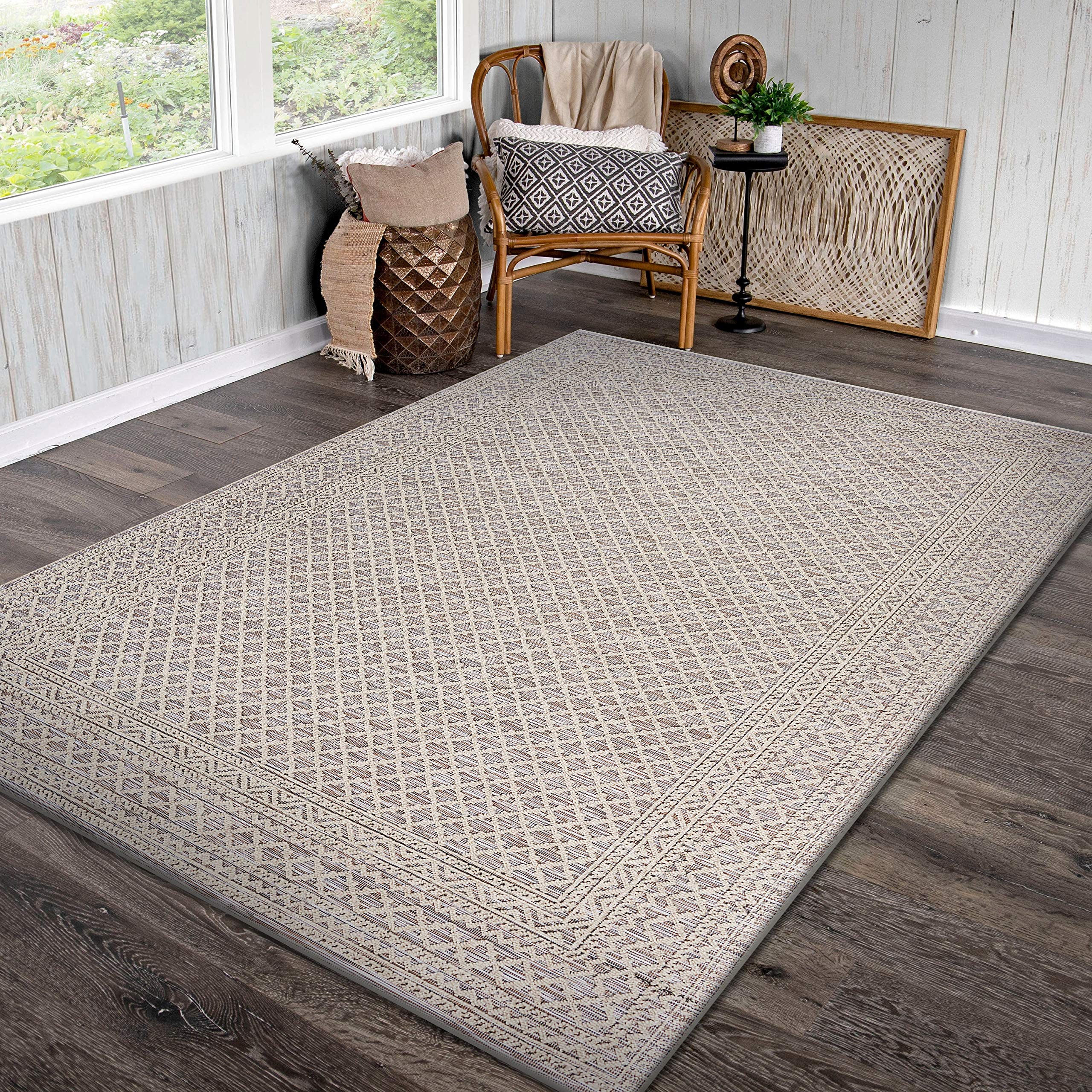 Natural-Toned Classic Geometric Indoor/Outdoor Rug : Amazon.ca: Home