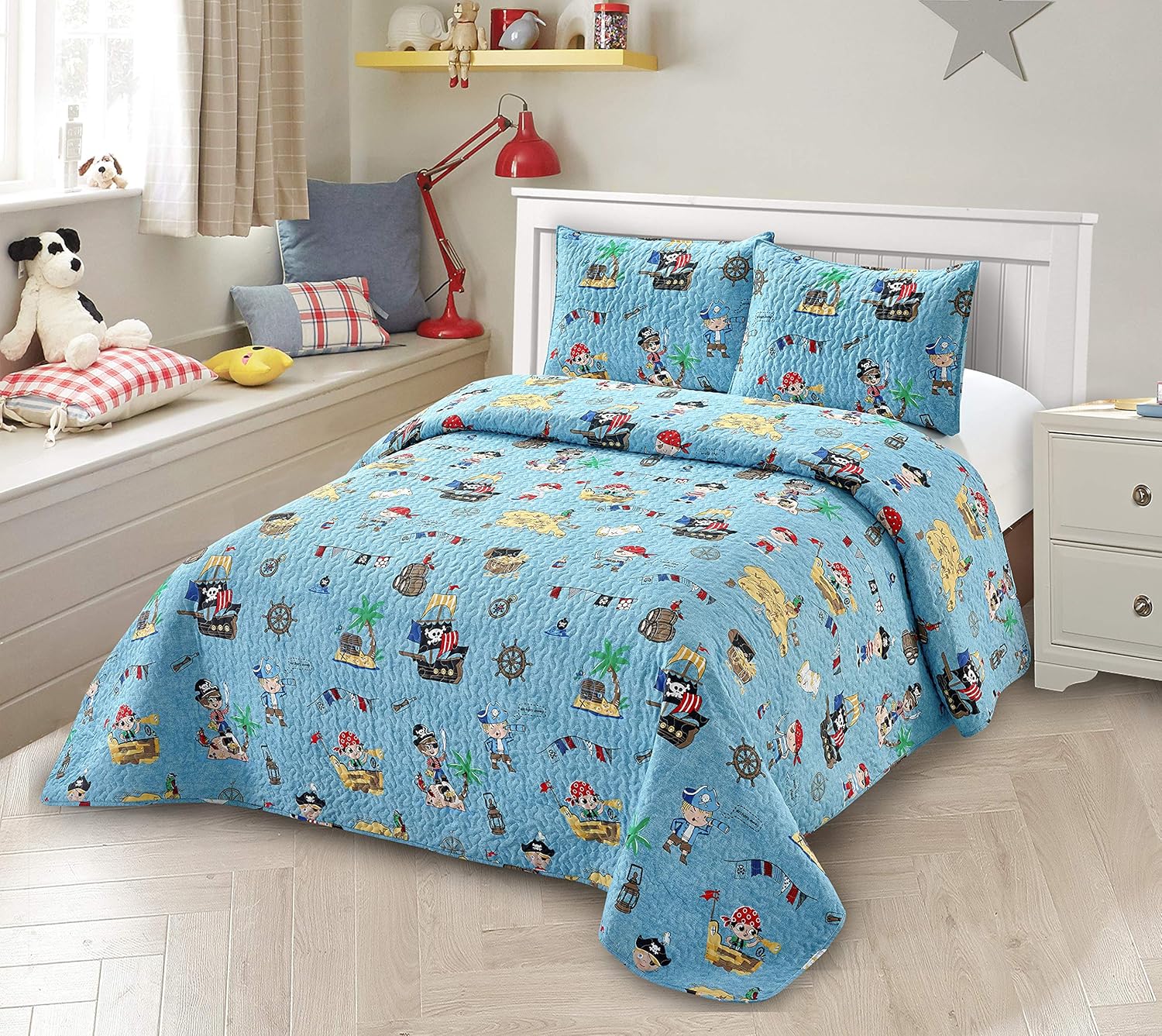 AZORE LINEN Juego de colcha de microfibra suave para niños y niñas (azul de la bahía de pirata, tamaño doble)