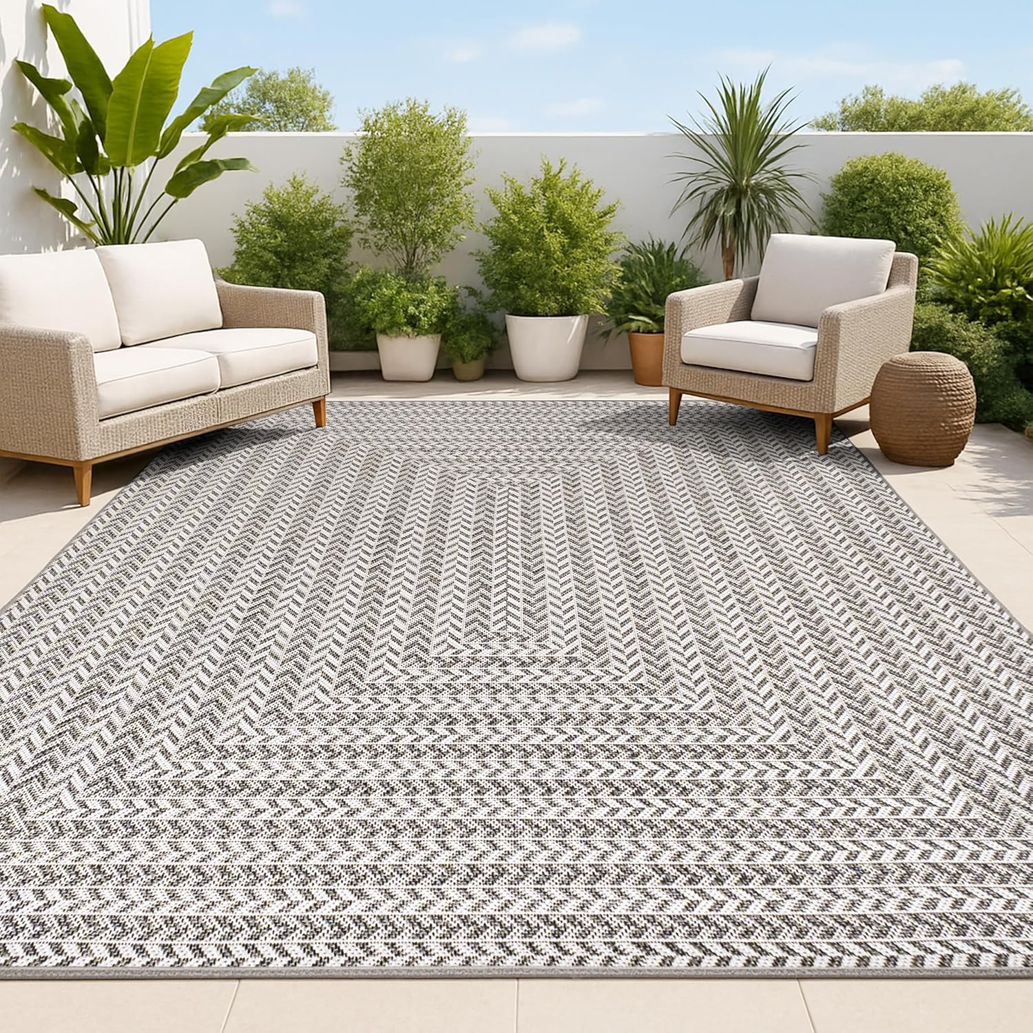 JONATHAN Y Concentric Squares Indoor Outdoor Area Rug 3X5 Black/Light Gray, Chevron Modern for Backyard, Patio, Porch, Easy-Cleaning, High Traffic, Pet-Friendly, Non-Shedding (SMB206B-3) Black/Light Gray 2'11" x 5' (Rectangular)