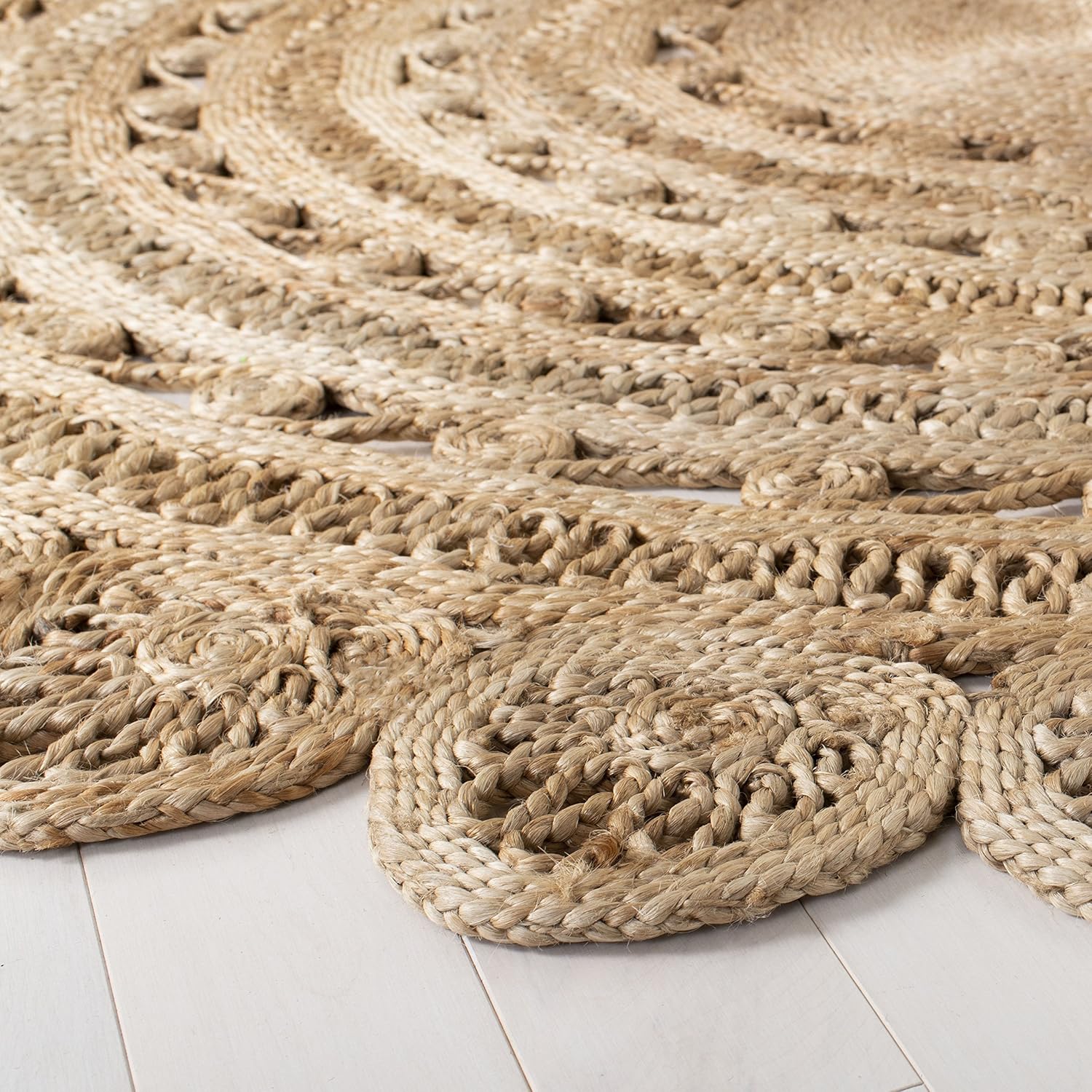 SAFAVIEH Natural Fiber Collection Area Rug - 7' Round, Natural, Handmade Boho Charm Braided Jute, Ideal for High Traffic Areas in Living Room, Bedroom (NF805B)
