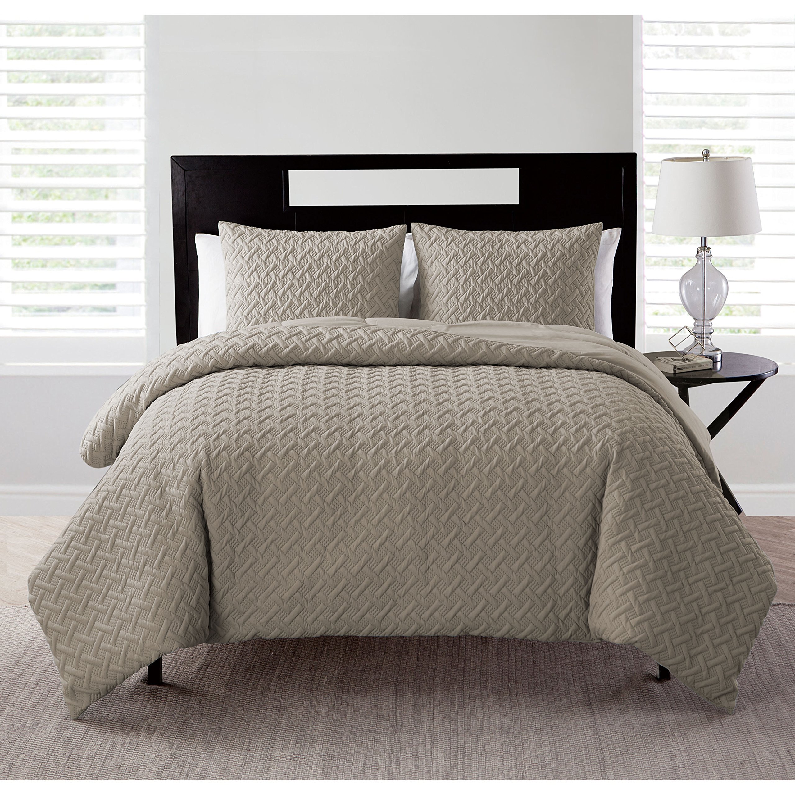 VCNY HomeQuilt Set-Ultra Soft, Wrinkle Resistant & Breathable Bedding Lightweight for Hot Sleepers, King, Taupe