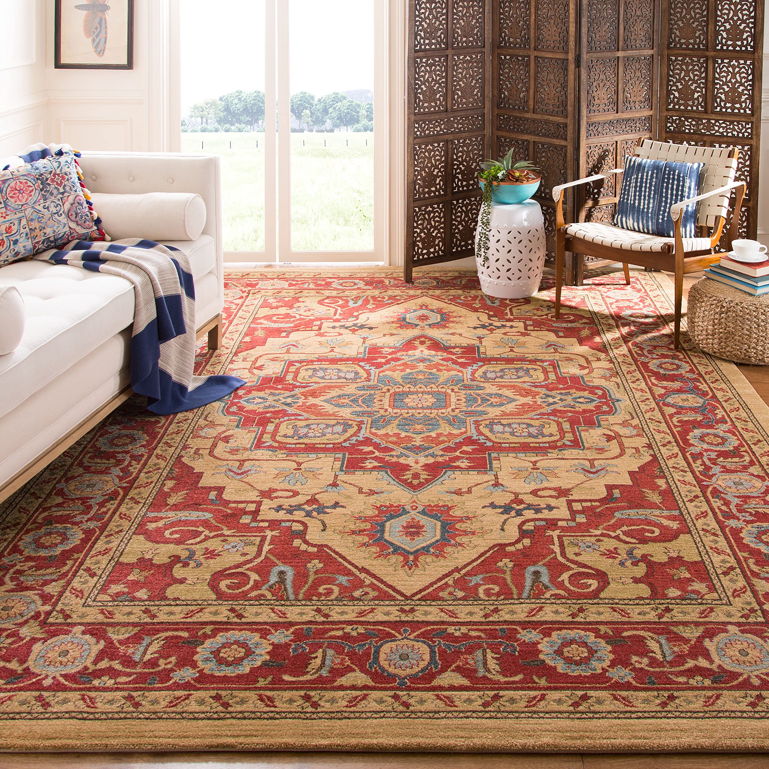 SAFAVIEH Mahal Collection Area Rug - 8' x 10', Red & Natural, Traditional Oriental Design, Non-Shedding & Easy Care, Ideal for High Traffic Areas in Living Room, Bedroom (MAH698A)