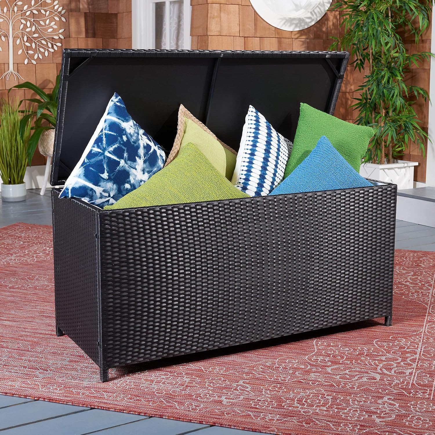 SAFAVIEH Outdoor Collection Oliveira Wicker Cushion Box