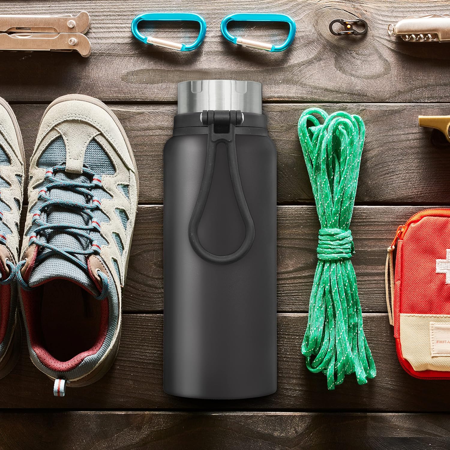 OGGI Terrain Insulated Stainless Steel Water Bottle - Large 32-Ounce Capacity, Also Suitable for Coffee & Hot Drinks, Black