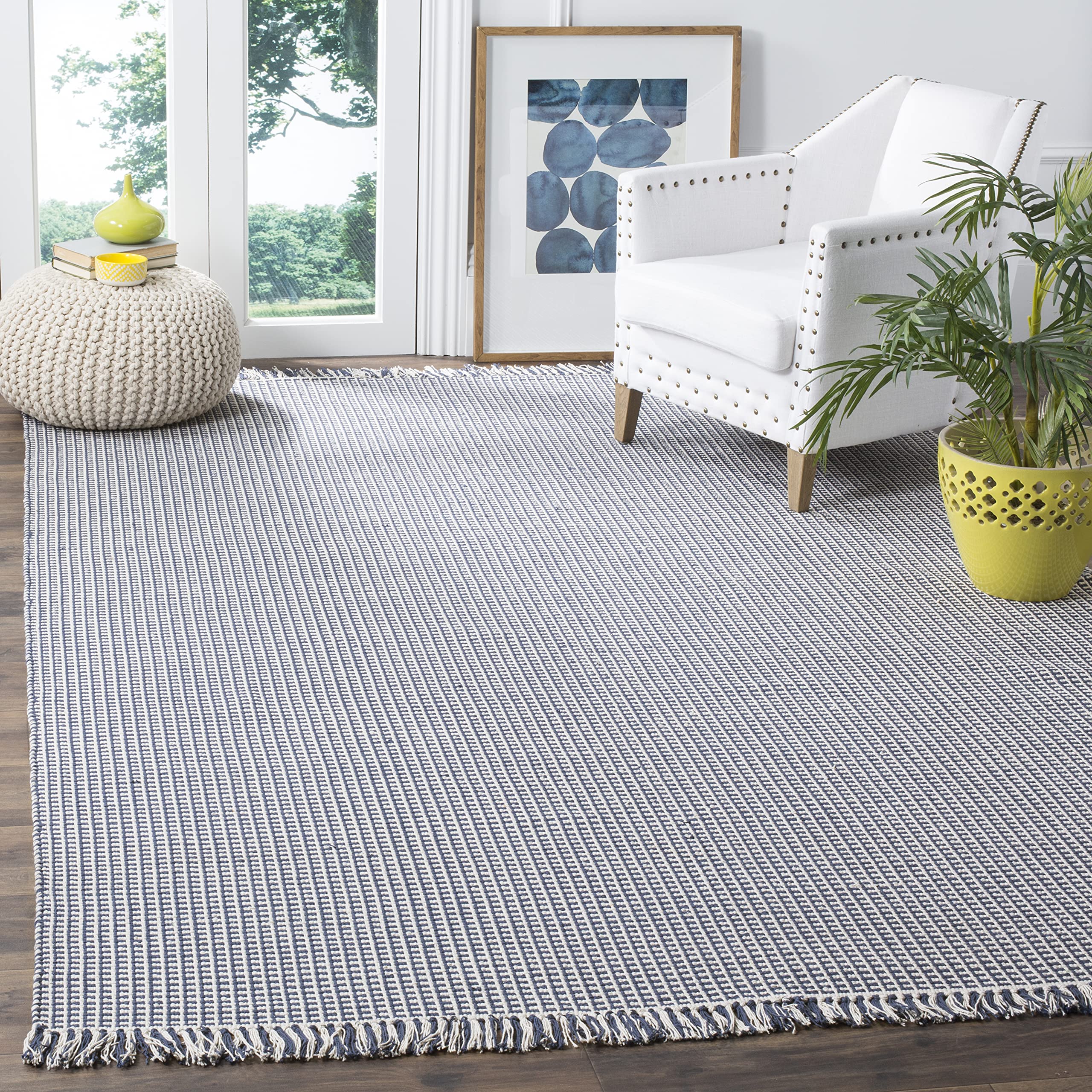 SAFAVIEH Montauk Collection Area Rug - 9' x 12', Ivory & Navy, Handmade Flat Weave Boho Farmhouse Cotton Tassel Fringe, Ideal for High Traffic Areas in Living Room, Bedroom (MTK340B)
