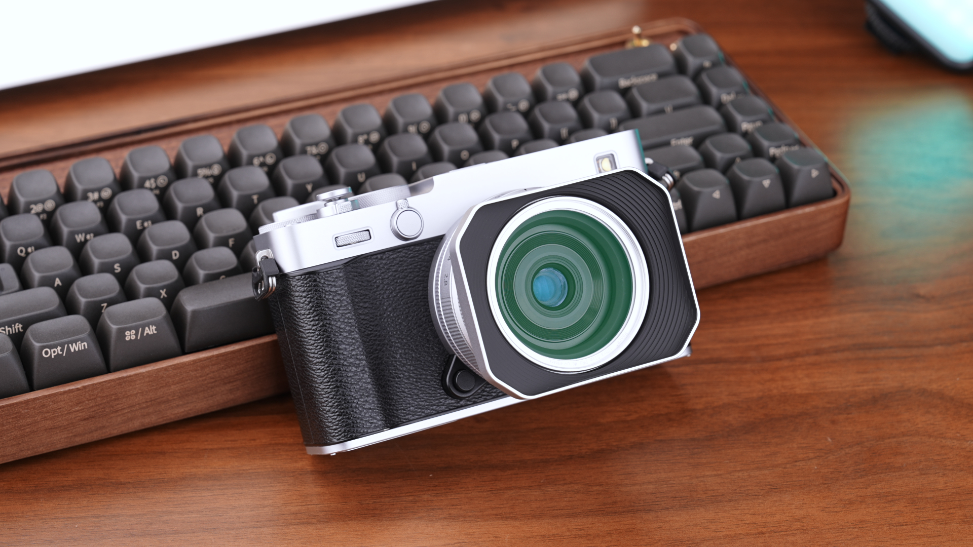 Amazon.com : Haoge Squaret Metal Lens Hood for Fujifilm XF23mm F2