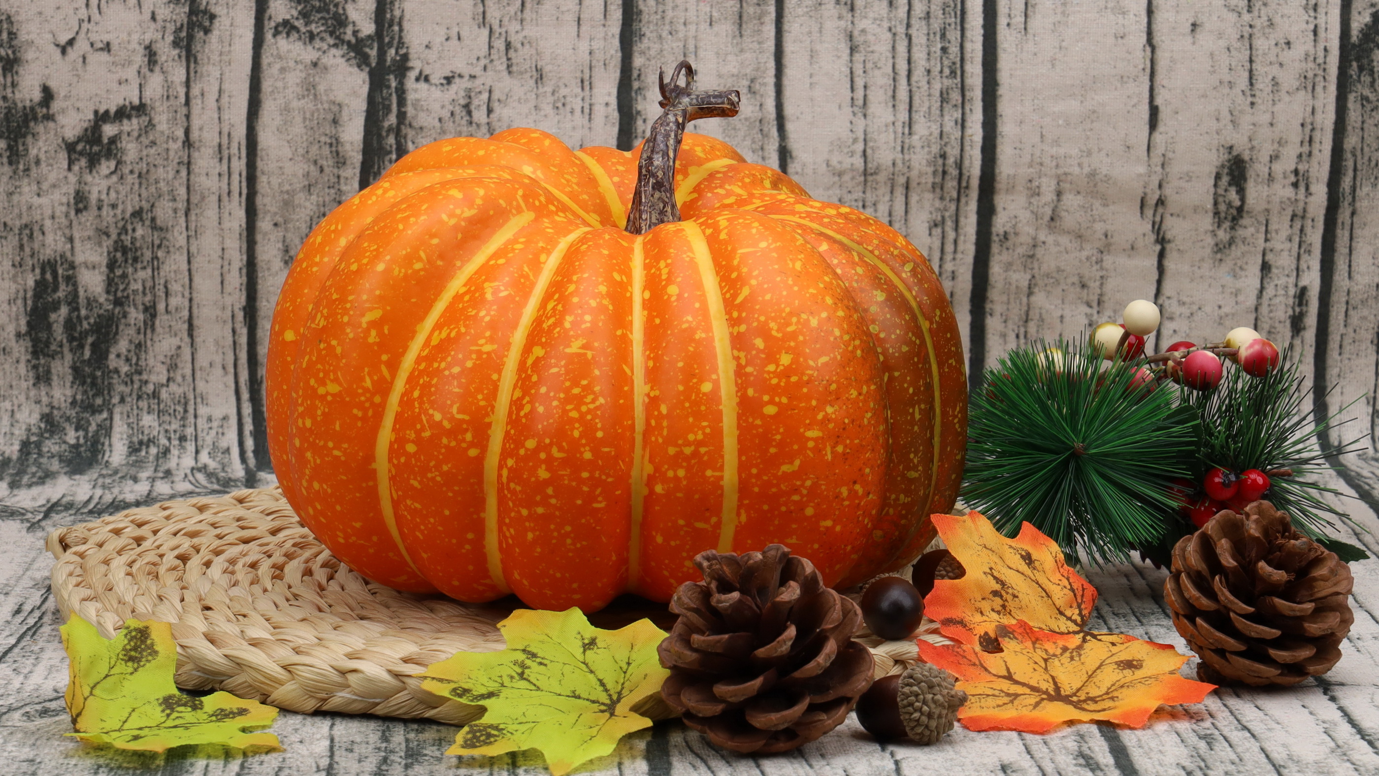 Amazon.com: Gresorth 7.9 Inch Fake Flat Pumpkin Lifelike Handle