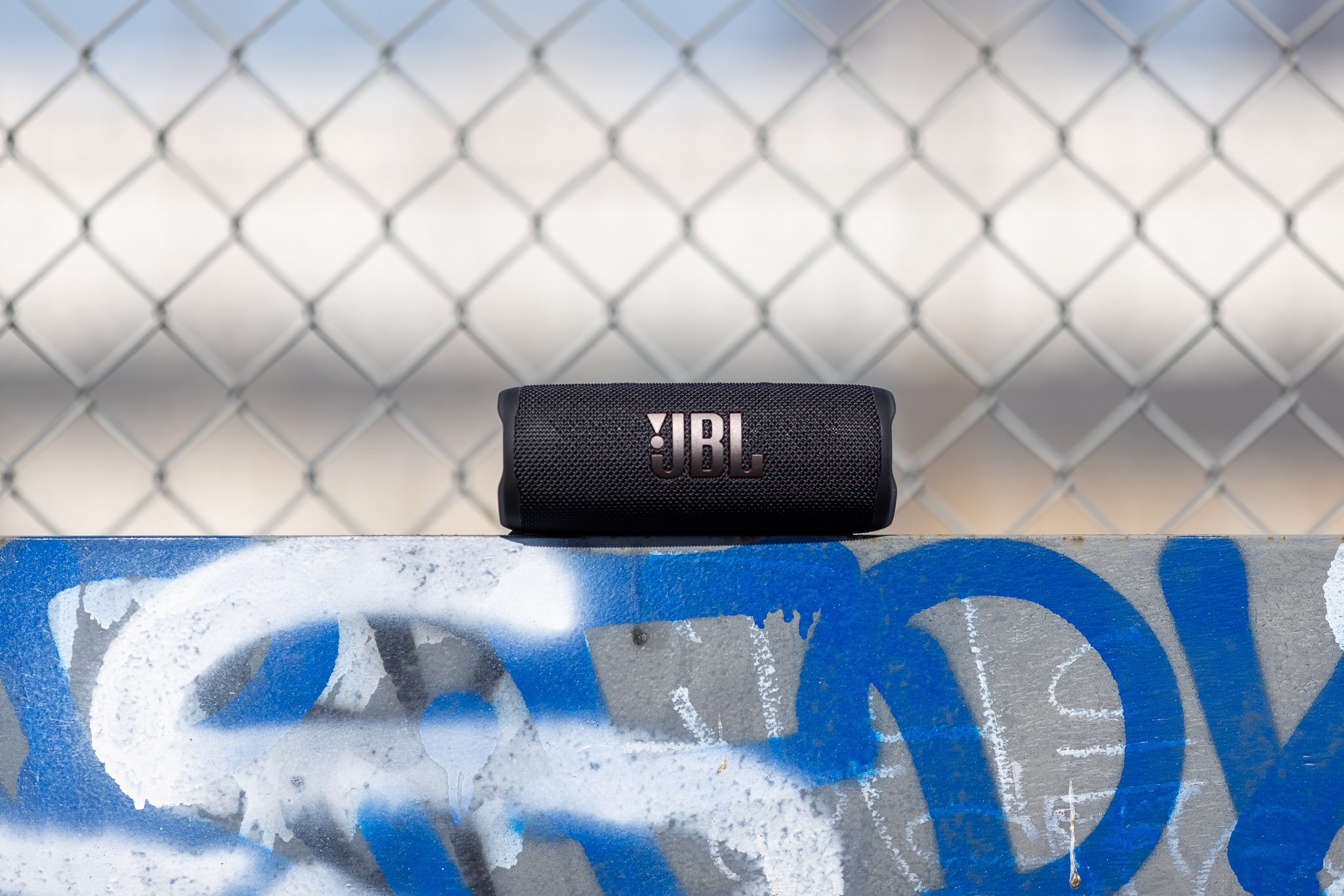 Amazon.com: JBL Flip 6 - Portable Bluetooth Speaker, powerful