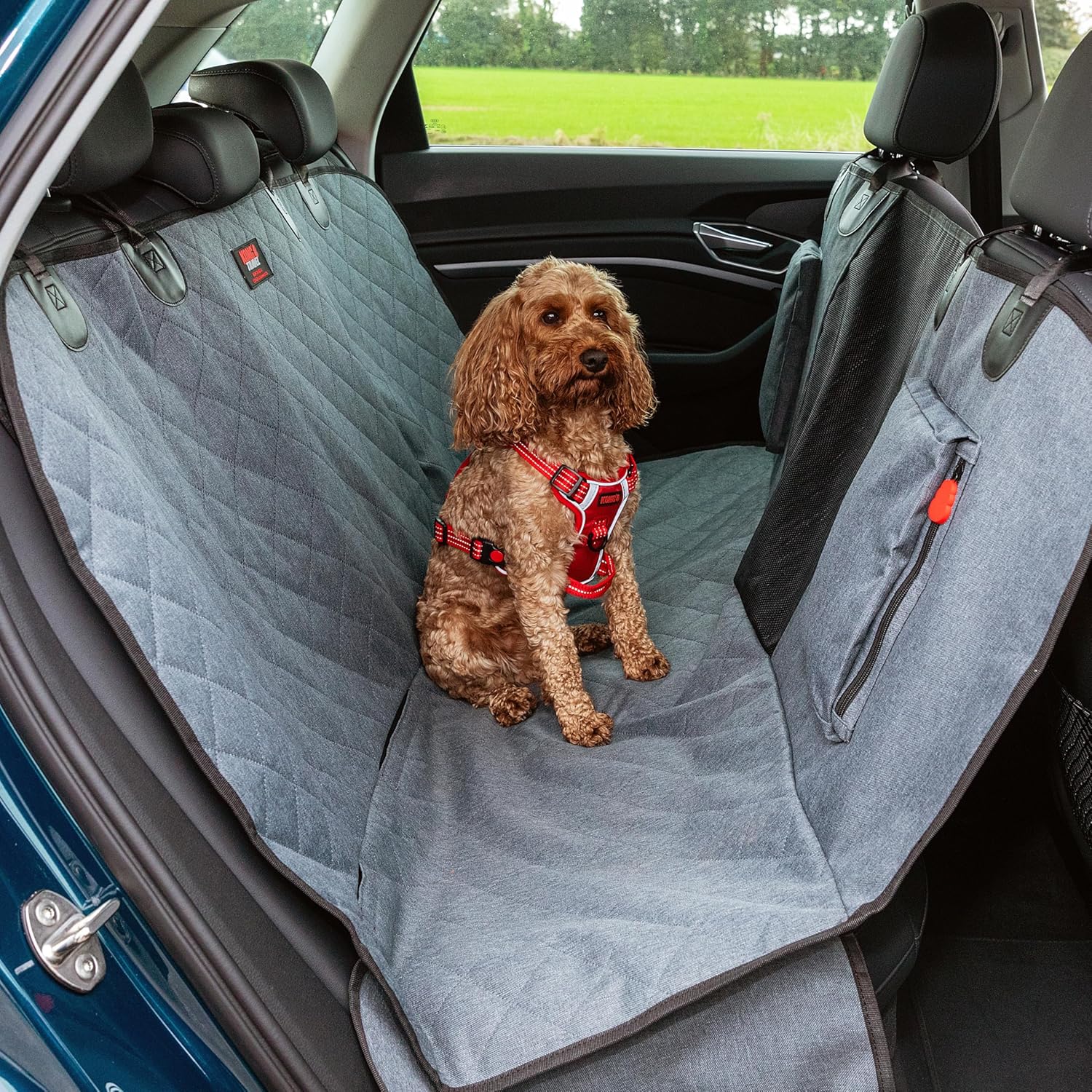 KONG Dog Car Seat Cover & Hammock 2-in-1 for Cars & SUV’s - Seat Protector Against Pet Fur & Dirt - Waterproof & Non-Slip with Mesh Visibility Window