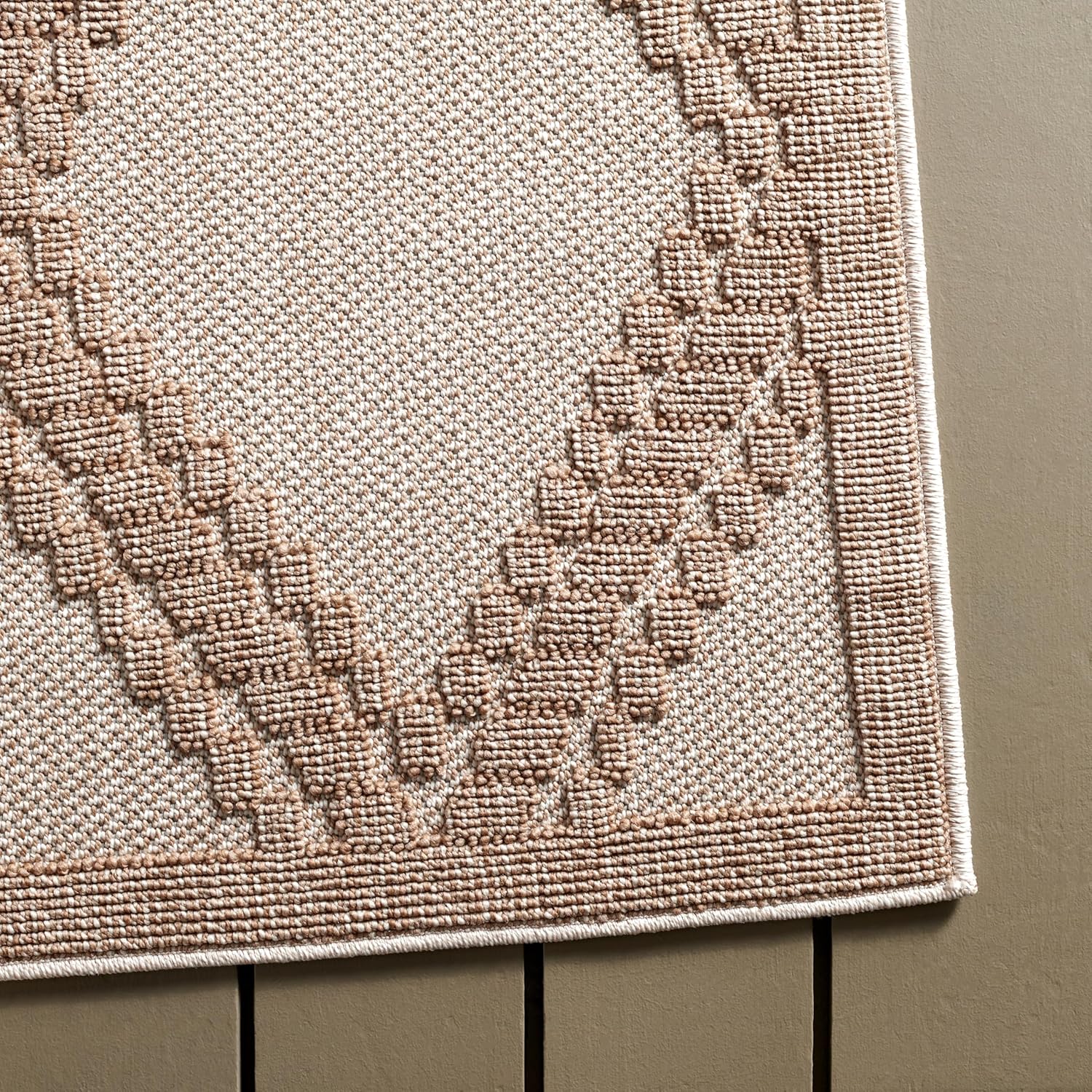 Martha Stewart x SAFAVIEH Outdoor Area Rug Collection - 9' x 12', Beige & Brown, Weather Resistant & Washable, Ideal for Patio, Backyard, Mudroom, Deck, Dining Space (MSRO226B)