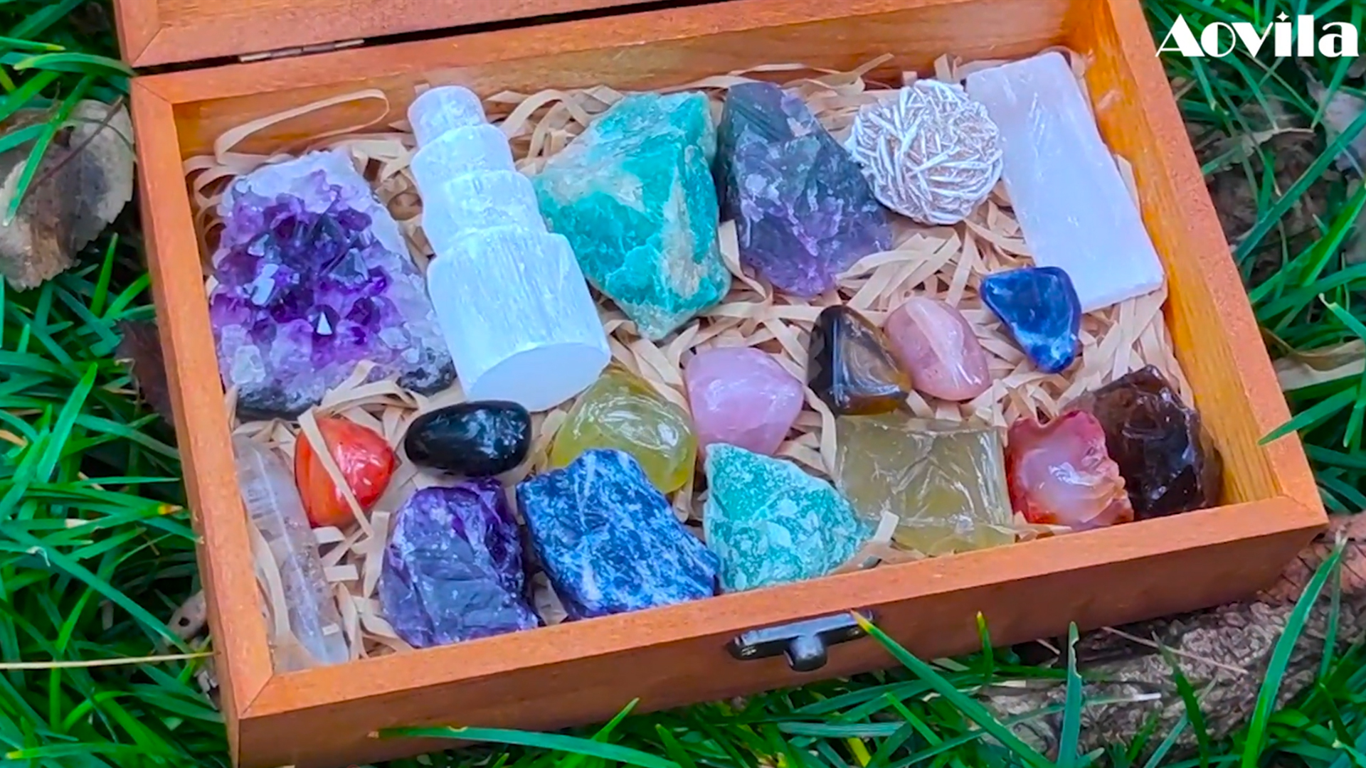 Amazon.com: Aovila Premium Crystals & Healing Stones Gift Set in
