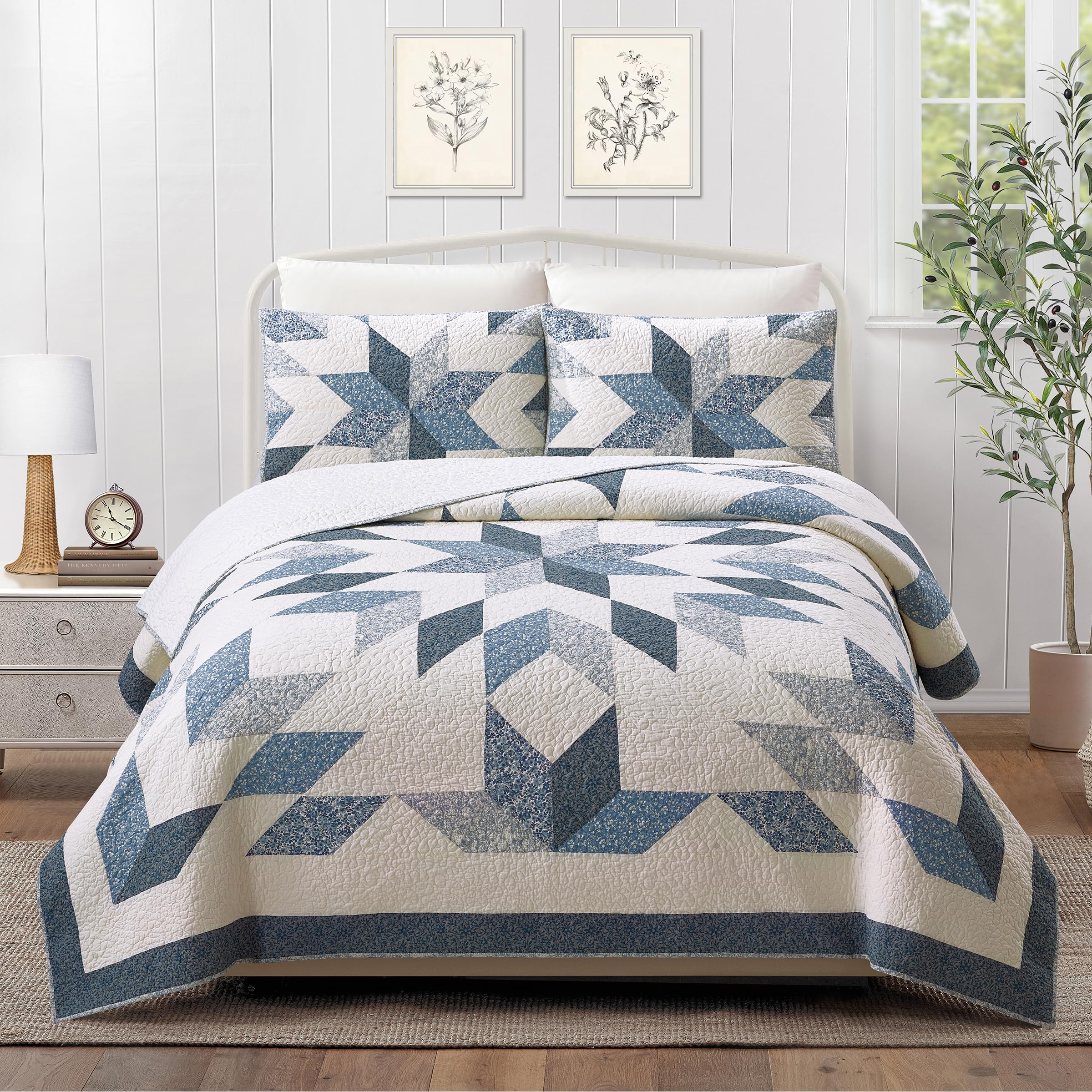 Amazon.com: Bright Star Patchwork 3-Piece Quilt Set