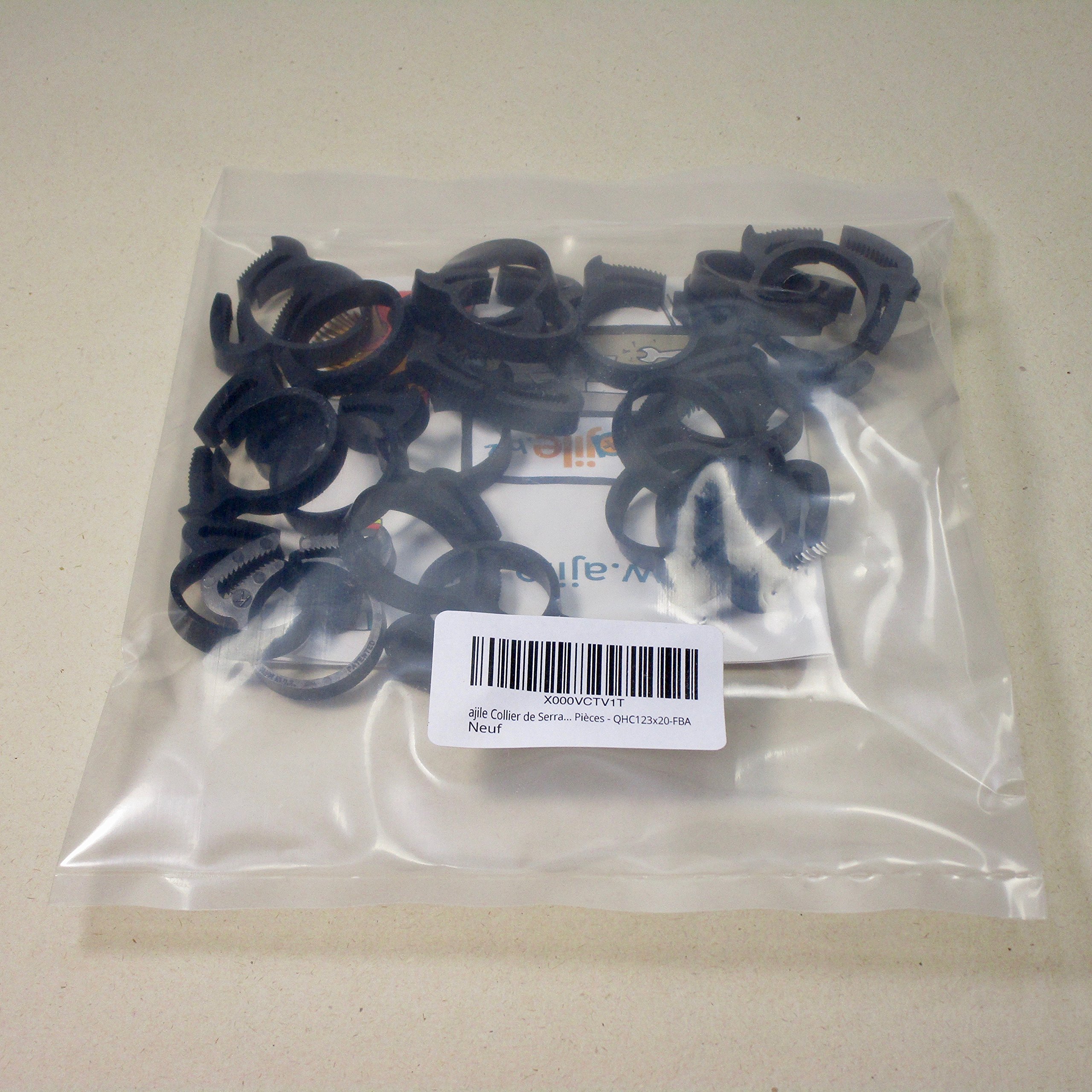 Tappo Tondo Di Plastica NERO Per Tubolari Di Diametro 30 Mm Con Filettatura In Metallo Diam 10 Mm M10 10 Mm M10