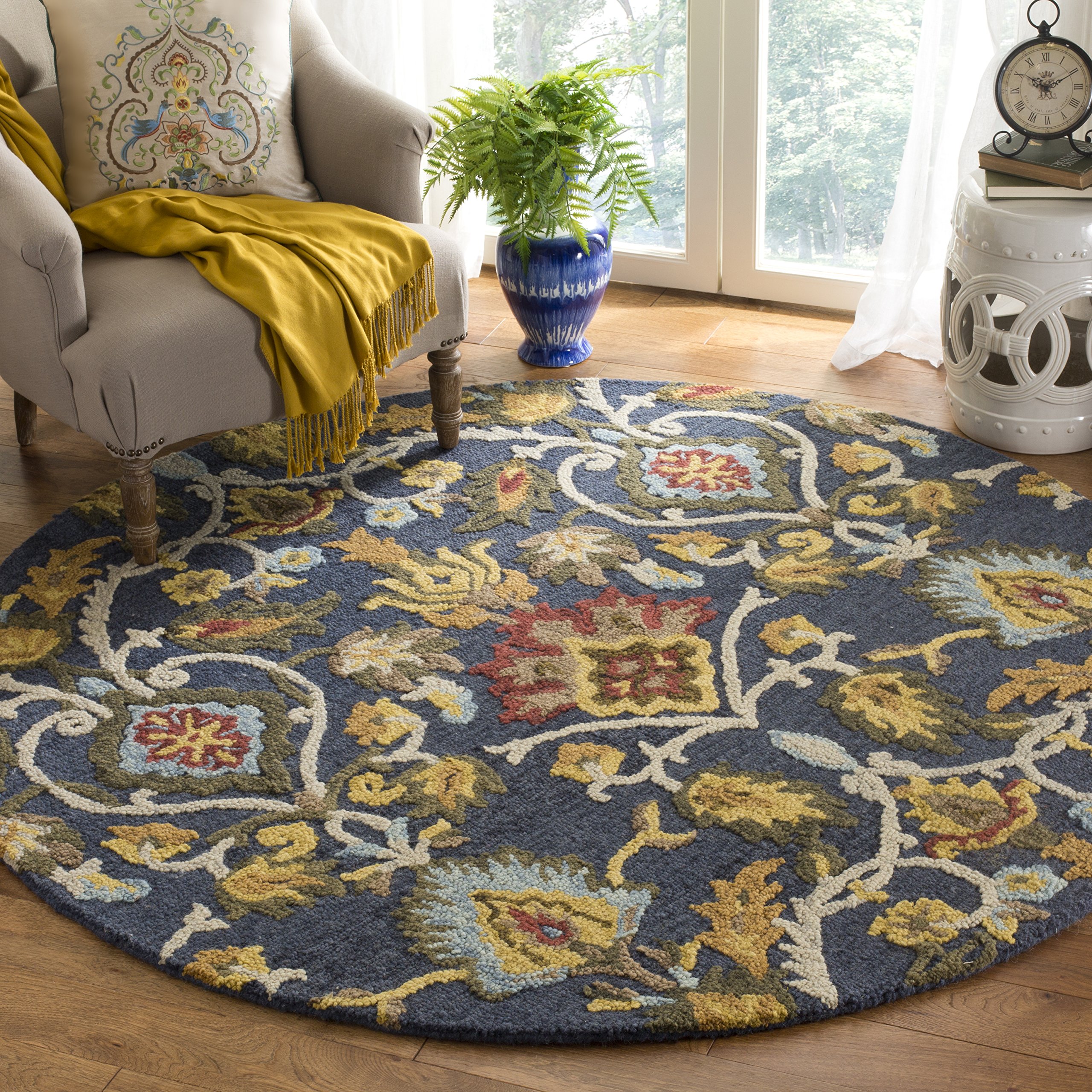 SAFAVIEH Blossom Collection 4' Round Rug