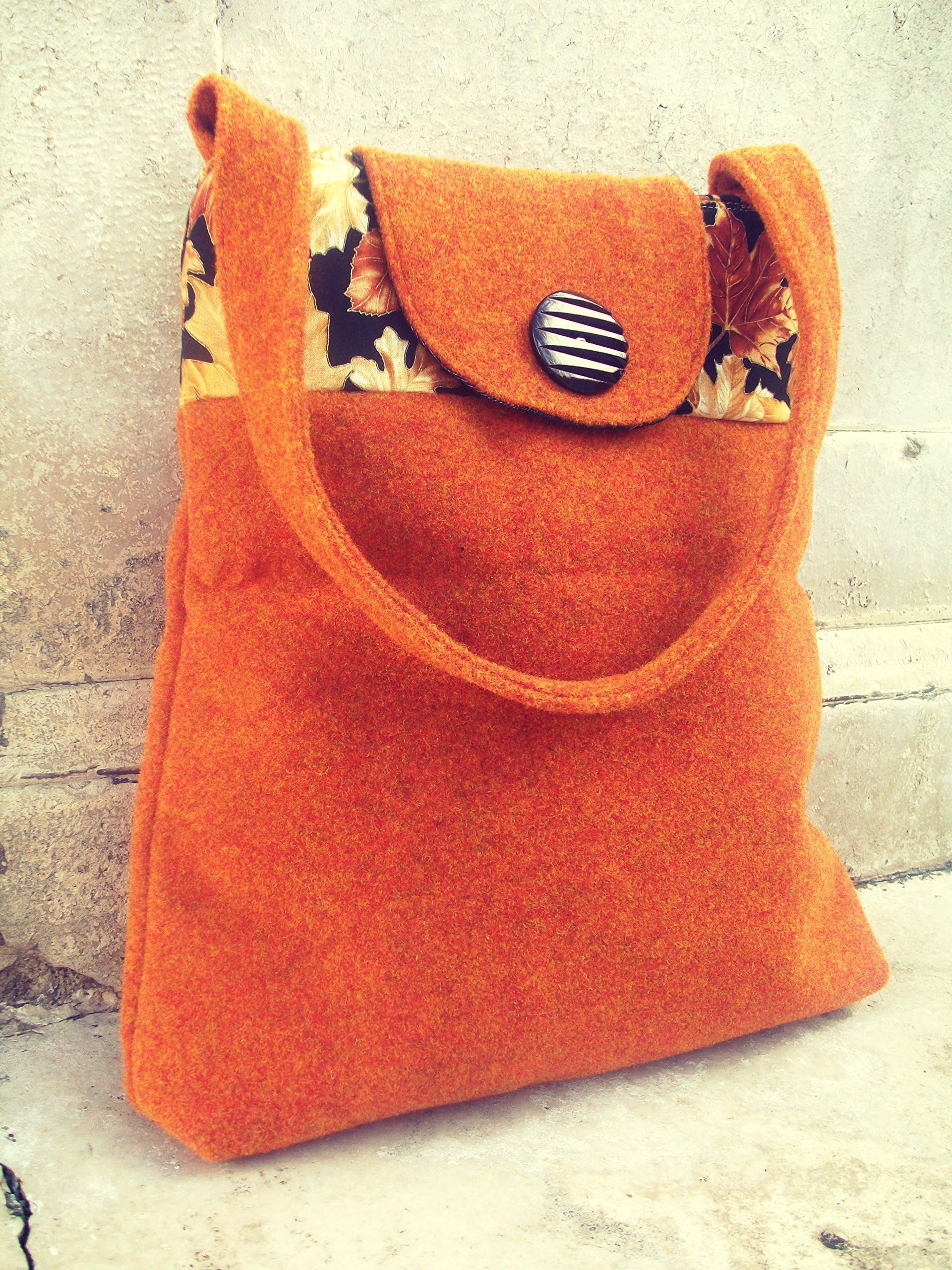Shoulder bag orange Felt and batik- Handmade in Italy, Tote bag