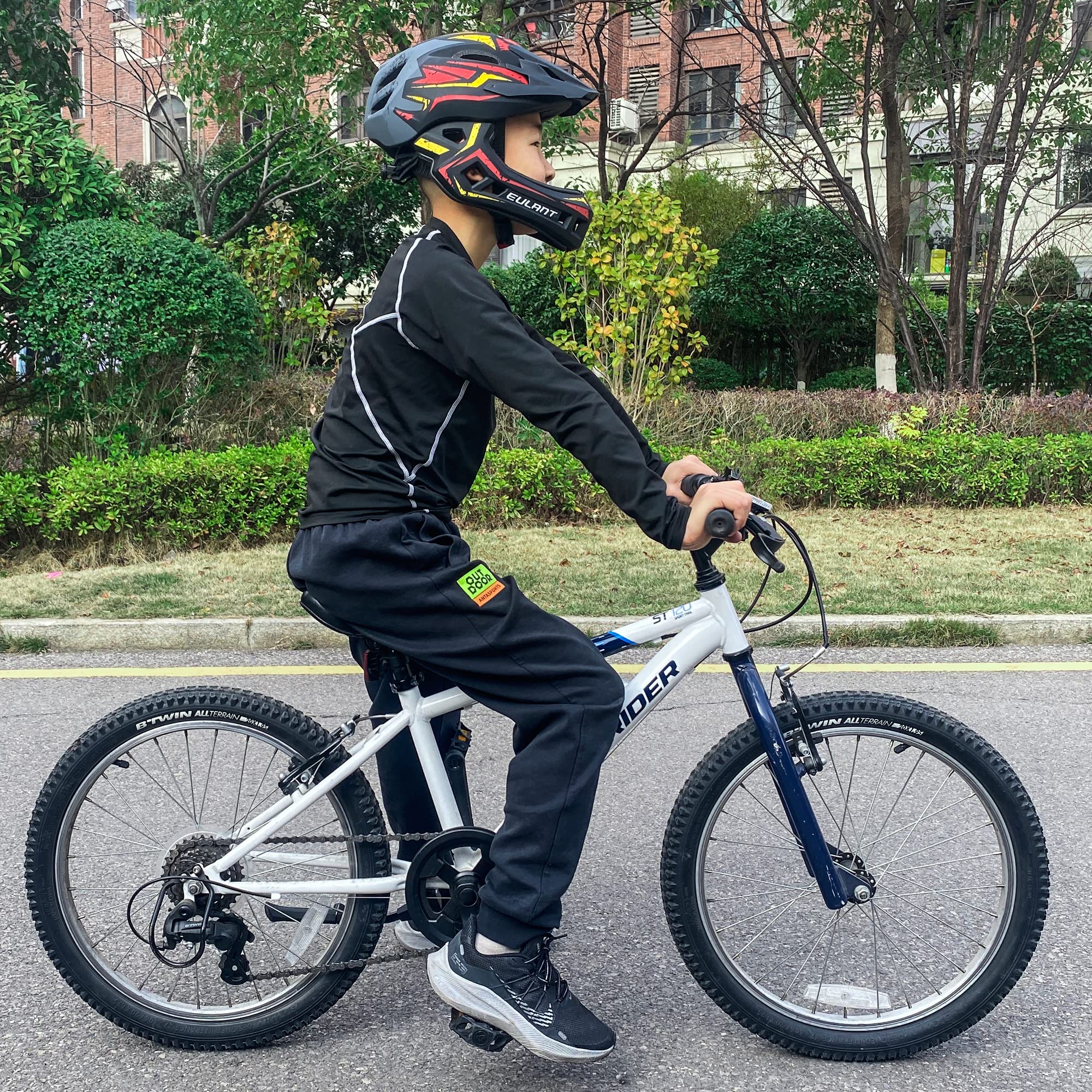 EULANT Casco de Bicicleta con Mentonera Desmontable para Niño,Ligero Casco Integral Niños para Bici MTB BMX Ciclismo Moto Patinaje Scooter Skate Hoverboard