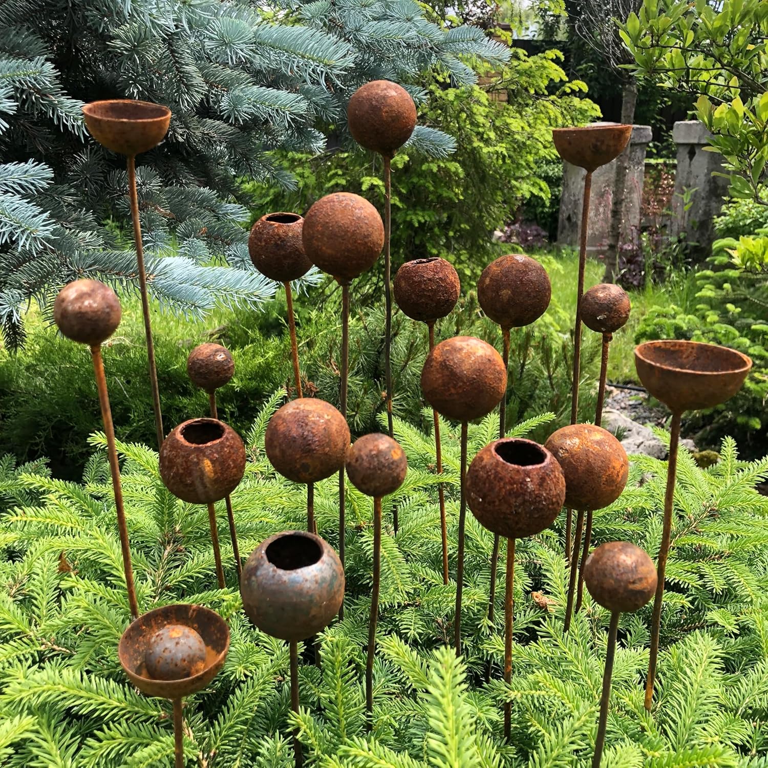 Rusty Flower Buds Set of 20, Metal Garden Stakes, Rustic Yard Art, Outdoor Metal Decor, Weathered Garden Sculpture, Rusty Rain Catchers