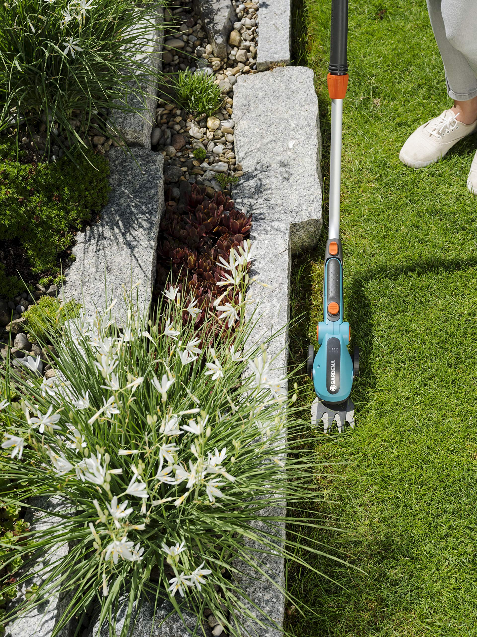Gardena Set Akku-Gras- und Strauchschere ClassicCut Li: Rasenkantenschere für präzisen Schnitt von Rasenkanten und Formschnitt von Sträuchern (9854-20), Updated