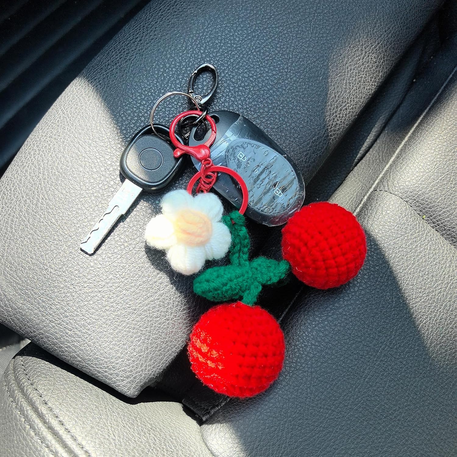 Handmade Crochet Fruit Keychain, Cute Keychains for Women Girls Novelty Car Keychains Holiday Gifts image 4