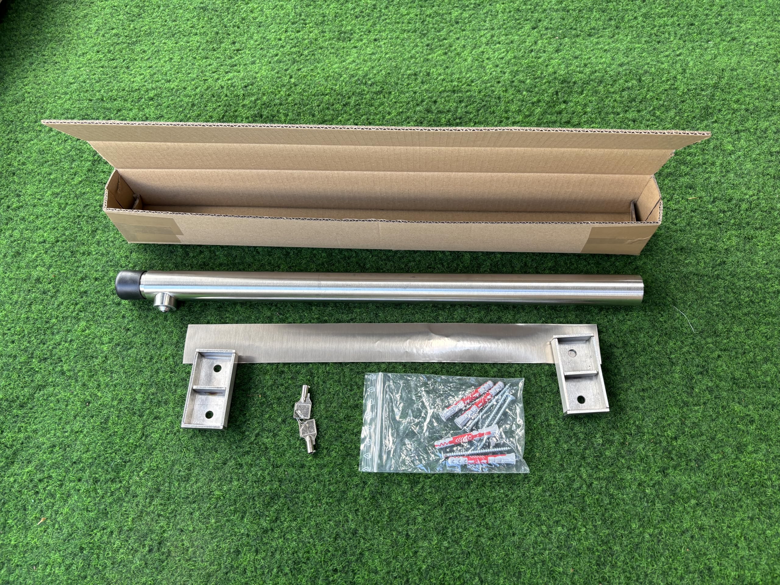 Fenstersicherung 1-fach mit Kippfunktion – Einbruchschutz Teleskopstange mit Druckschloss | Edelstahl oder Weiß | Länge 600–3200 mm | Sicherungsstange für Fenster & Türen (Edelstahl, 1000-1800mm)