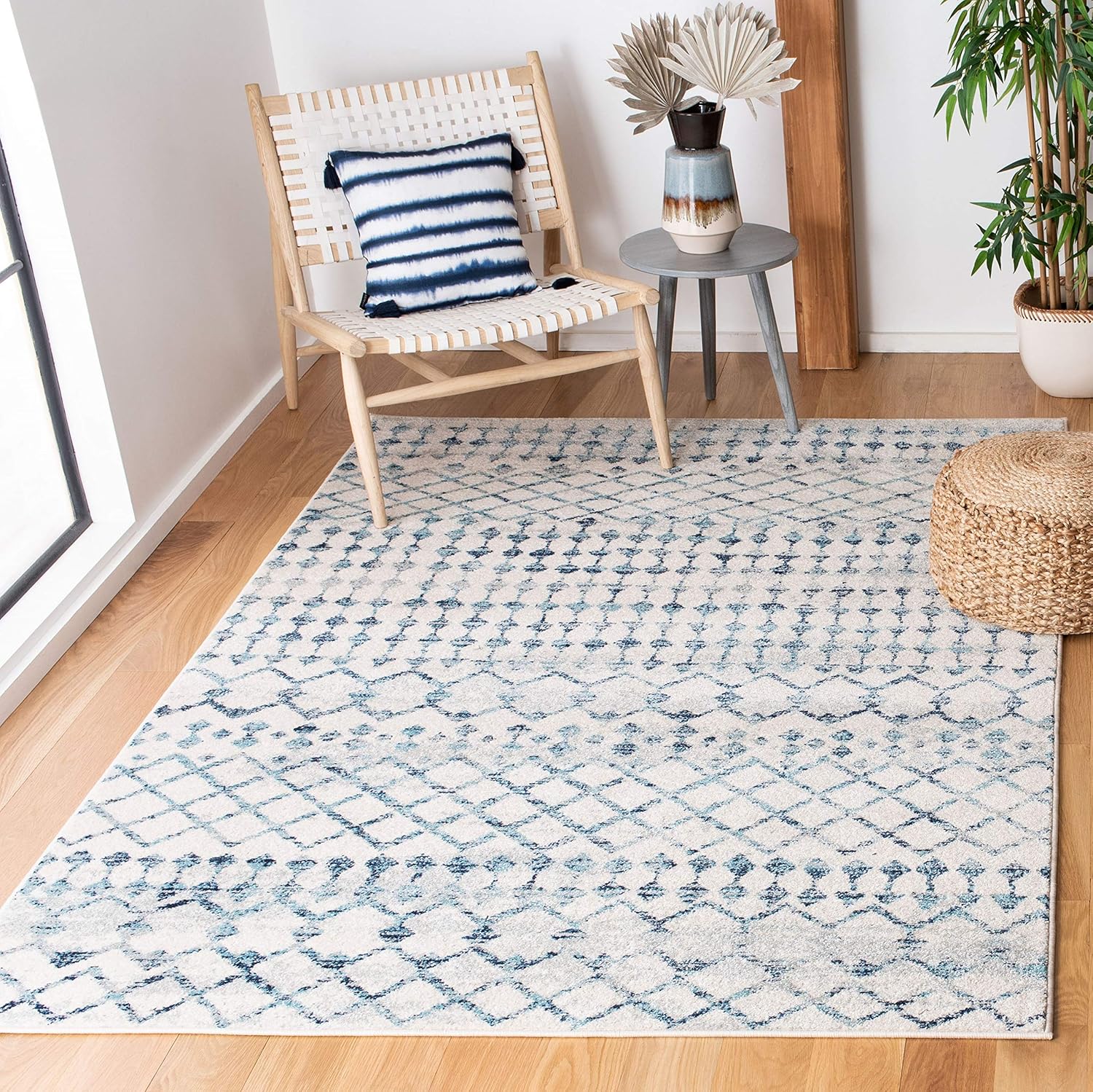 SAFAVIEH Mercer Collection Area Rug - 6'7" Square, Ivory & Turquoise, Boho Moroccan Tribal Design, Non-Shedding & Easy Care, Ideal for High Traffic Areas in Living Room, Bedroom (MRE449A)