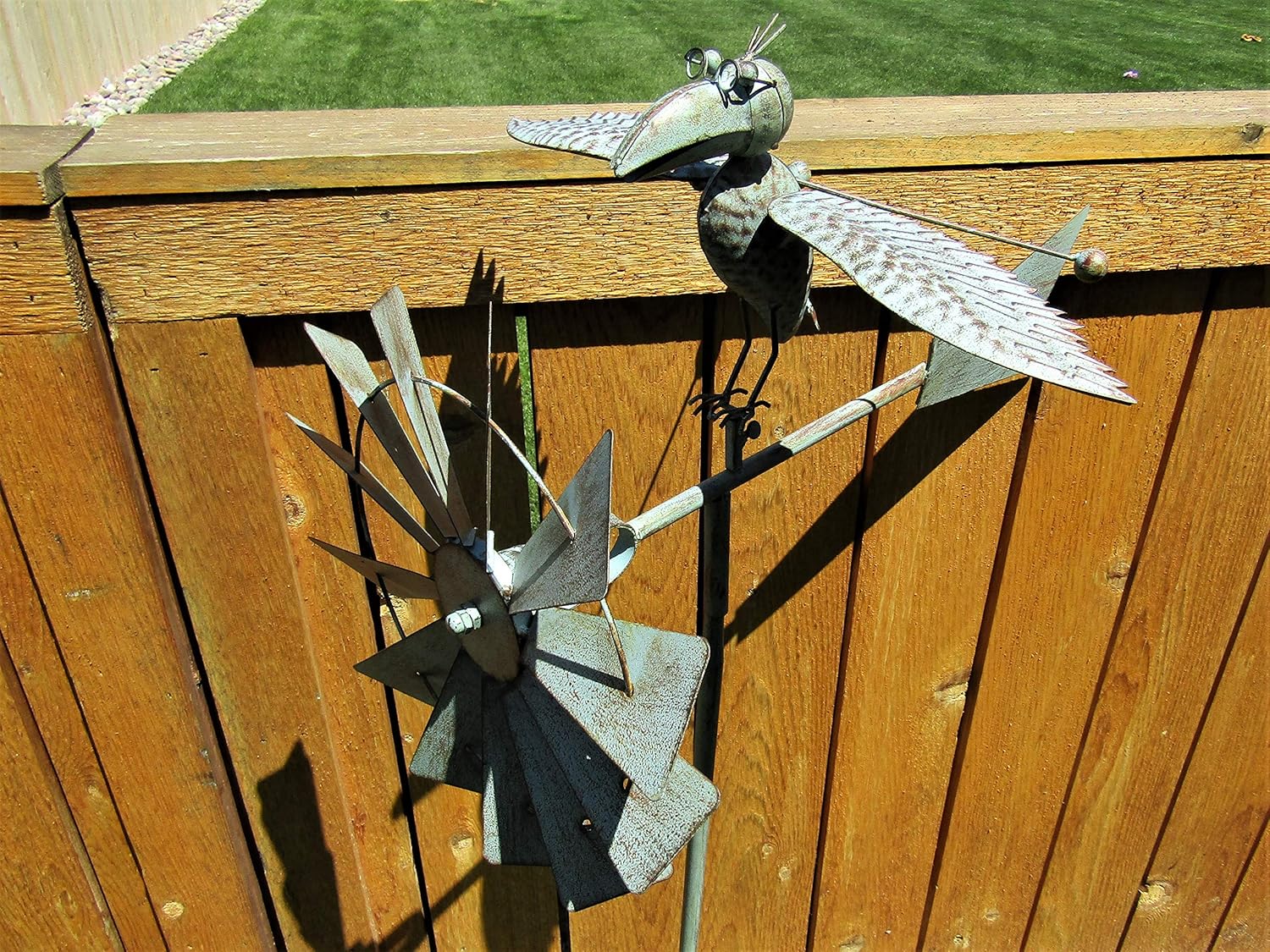 Whimsical Kinetic Metal Bird w/Glasses Yard Stake Wind Spinner Whirly-Gig Windmill Garden Art Bird