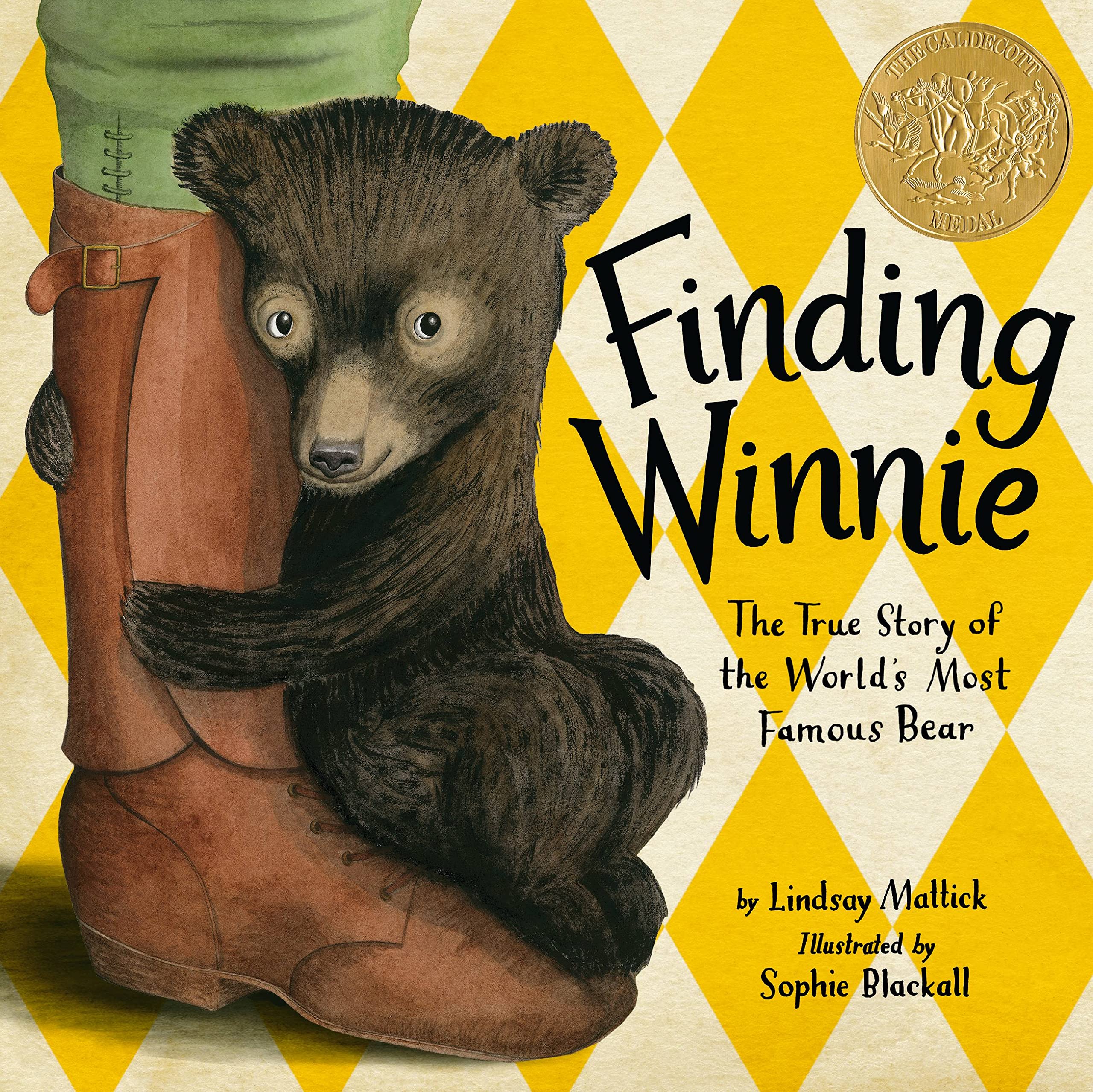Finding Winnie: The True Story of the World's Most Famous Bear Hardcover – Picture Book, 20 October 2015