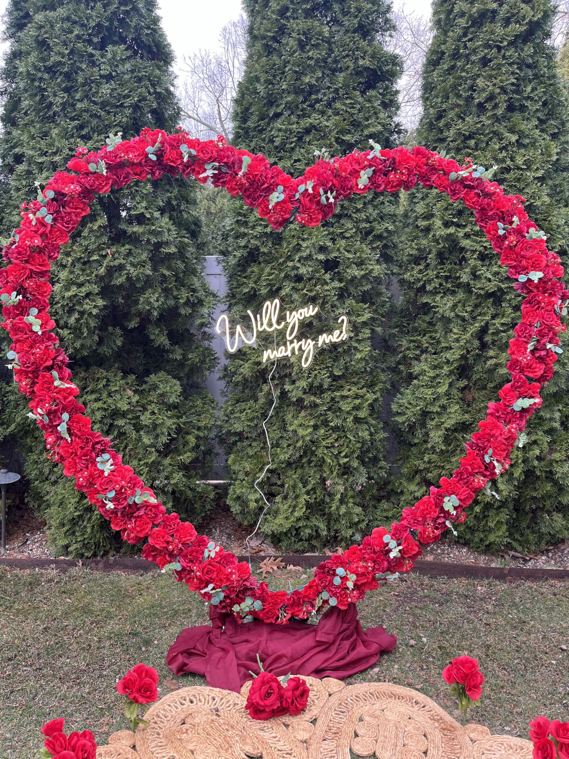 Metall-Herz-Hintergrundständer, Herz-Ballonbogen, Hochzeitsbogen für Antragszeremonie, Valentinstag, Verlobung, Geburtstag, Party, Gartendekoration (weiß)