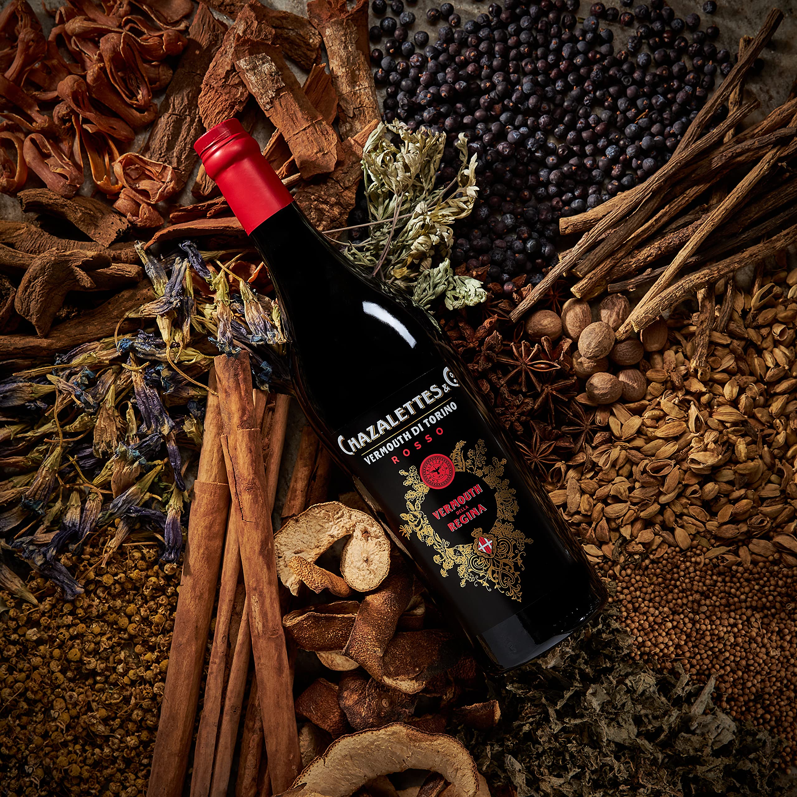 Chazalettes Vermouth della Regina Rosso 75cl - Vermouth con note di erbe, sandalo e coriandolo. 16,5% vol.