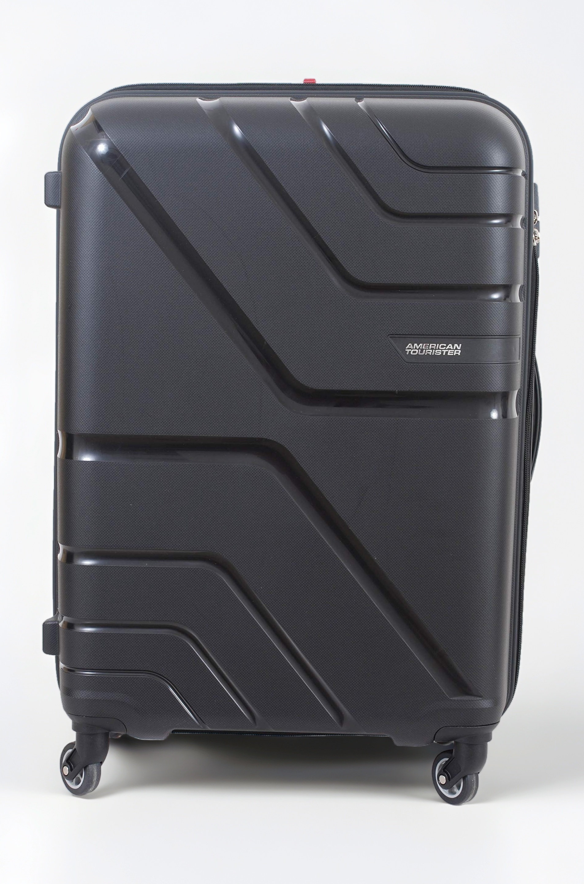 Medium Trolley Bag for Travel | Upland Spinner 68 Cms Polypropylene Hardsided Check-in Luggage Bag | Suitcase for Travel | Trolley Bag for Travelling, Black