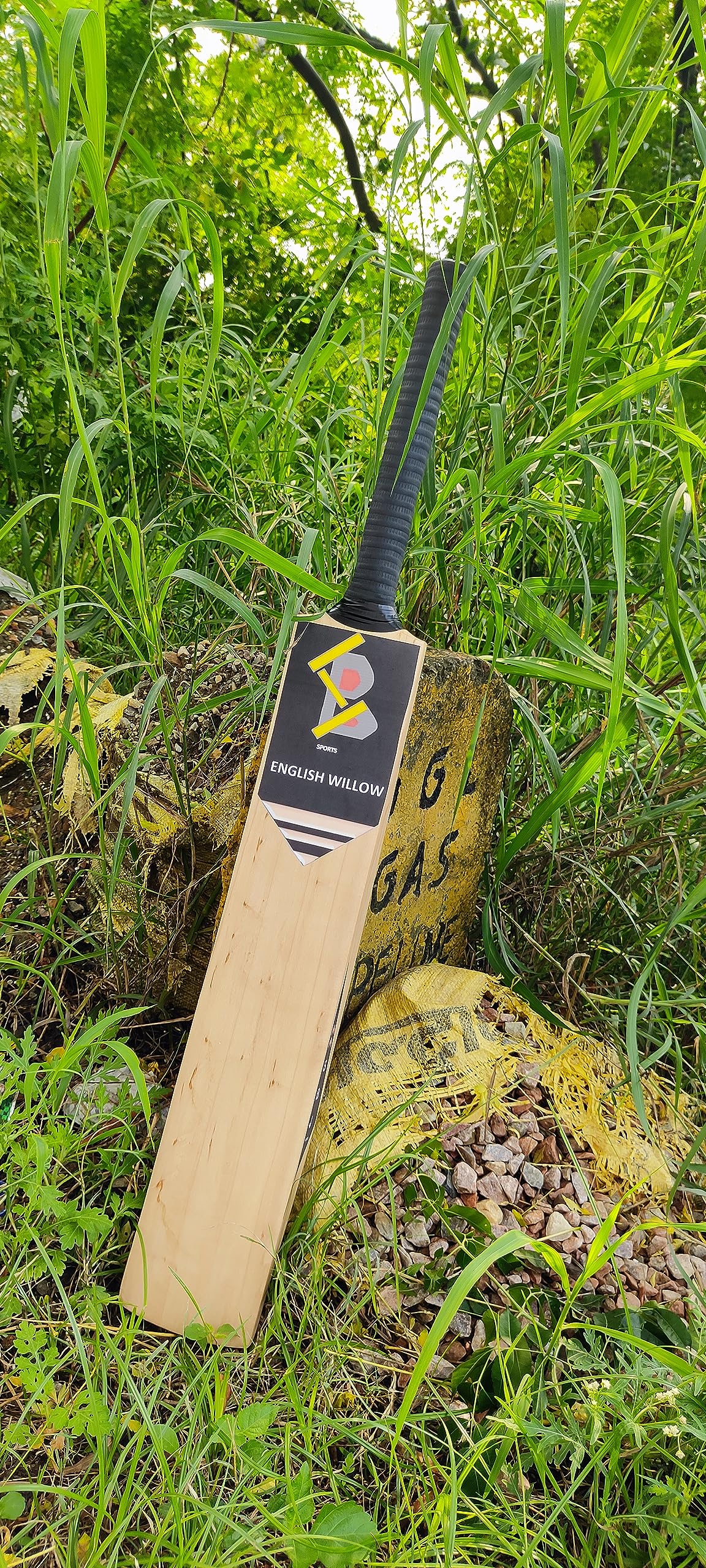Sbj Light Weight English Willow Cricket Bat, Big Edges 40-44mm Big Edge Bat Plain English Willow Bat (B0DGCK6BCR) Amazon Price History, Amazon Price Tracker