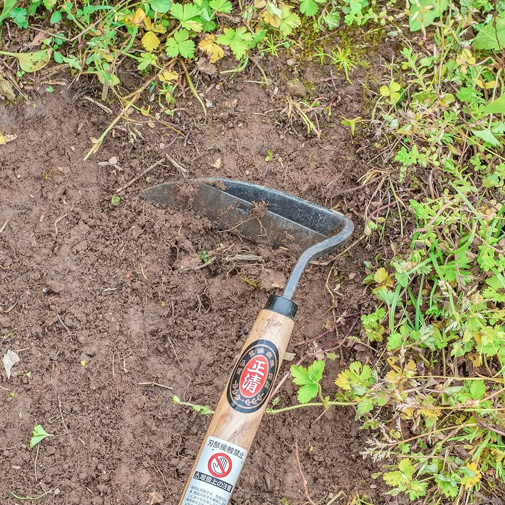 ぐく丸吉⟡.* Amazon | 九佐吉（KYUSAKICHI）ねじり鎌 木柄260mm 除草 草削り