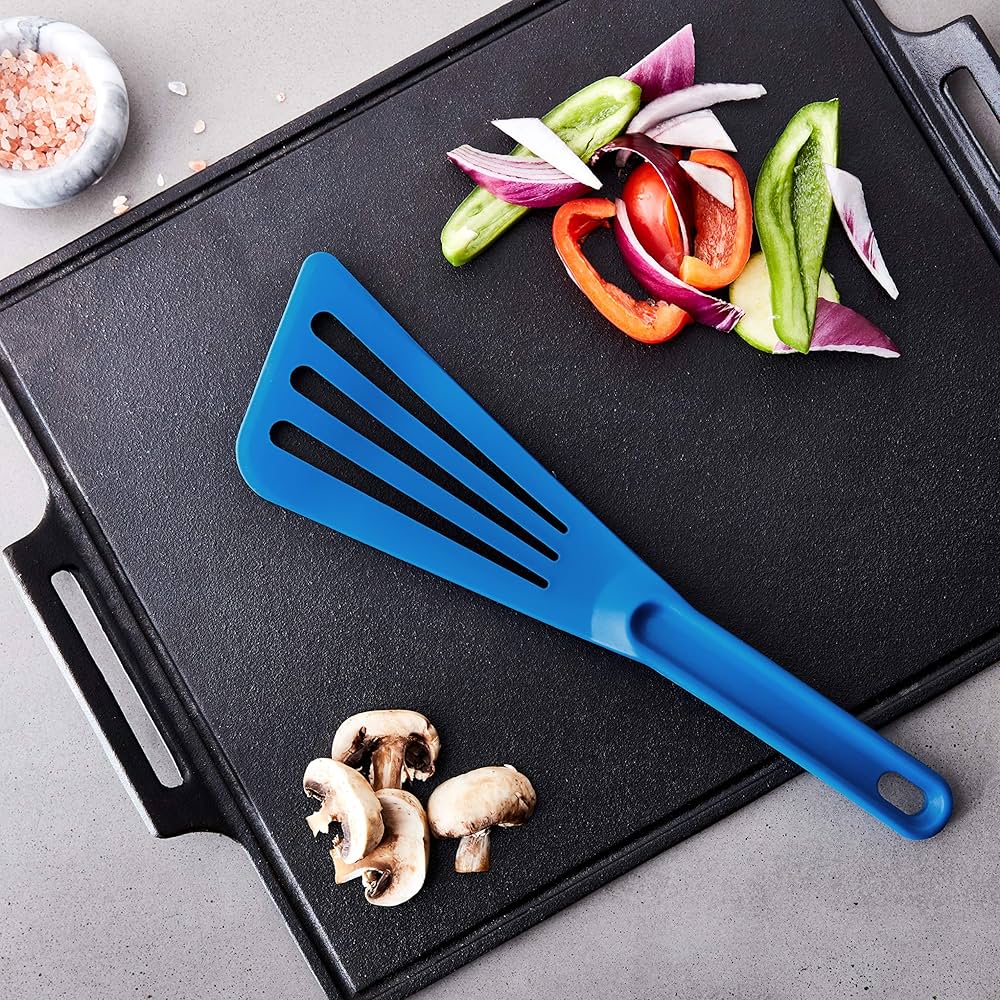 Amazon.com: Mercer Culinary Hell's Tools Hi-Heat Slotted