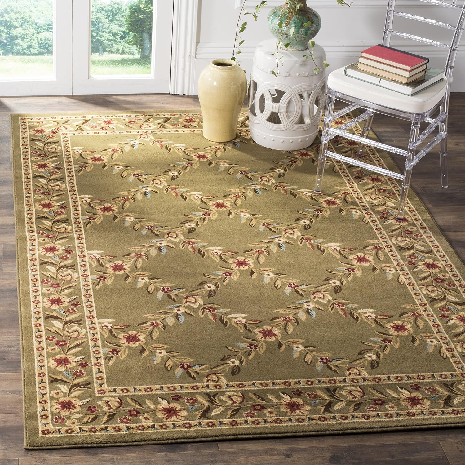SAFAVIEH Lyndhurst Collection Area Rug - 6'7" x 9'6", Green & Green, Traditional Floral Trellis Design, Non-Shedding & Easy Care, Ideal for High Traffic Areas in Living Room, Bedroom (LNH557-5252)