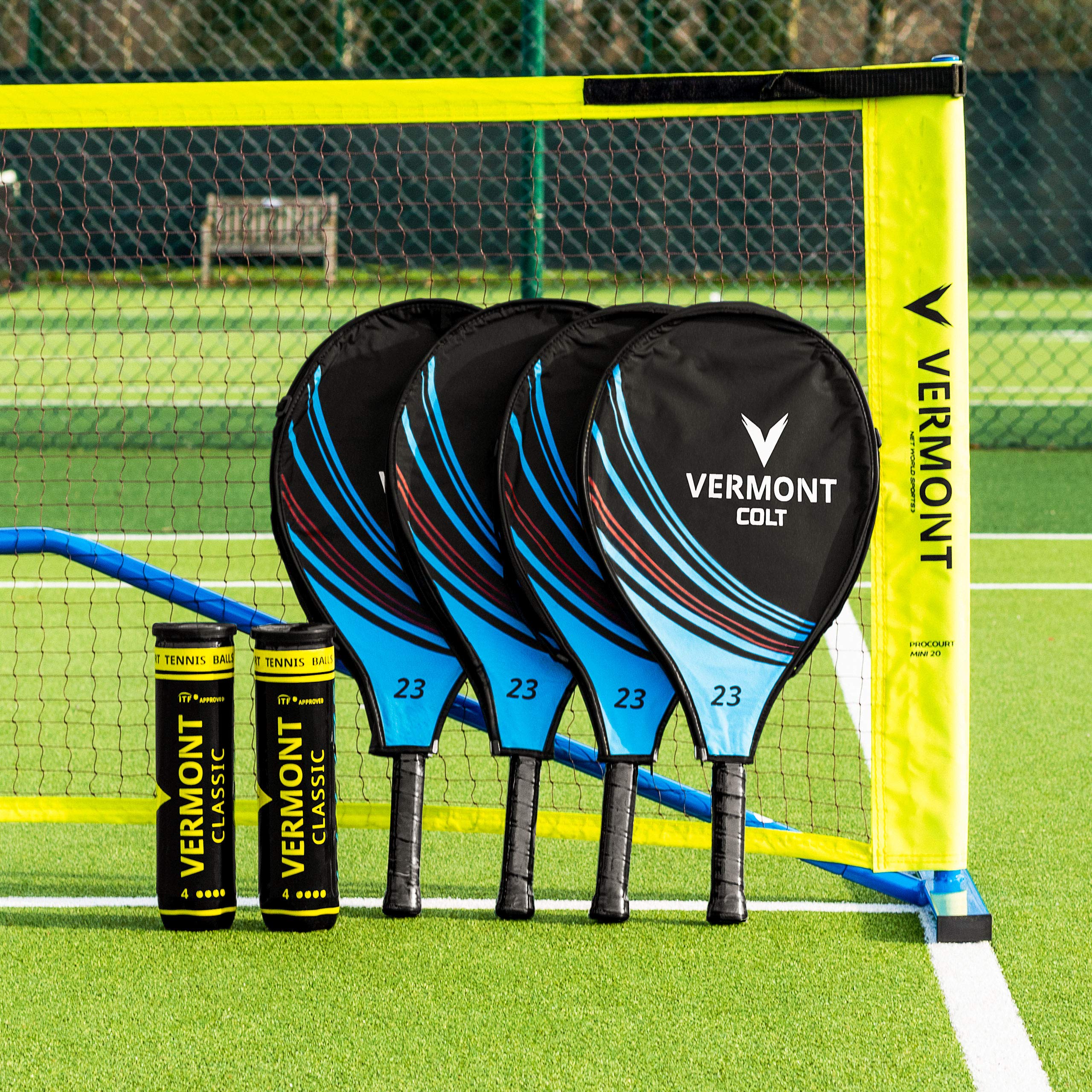Vermont Procourt Mini Tennisnetz und Schläger Set │ Kinder, Jugendliche, Erwachsene │ Netz, Pfosten, Schläger und Bälle Werden alle enthalten (6m Netz, Jugendliche Schläger 61cm)