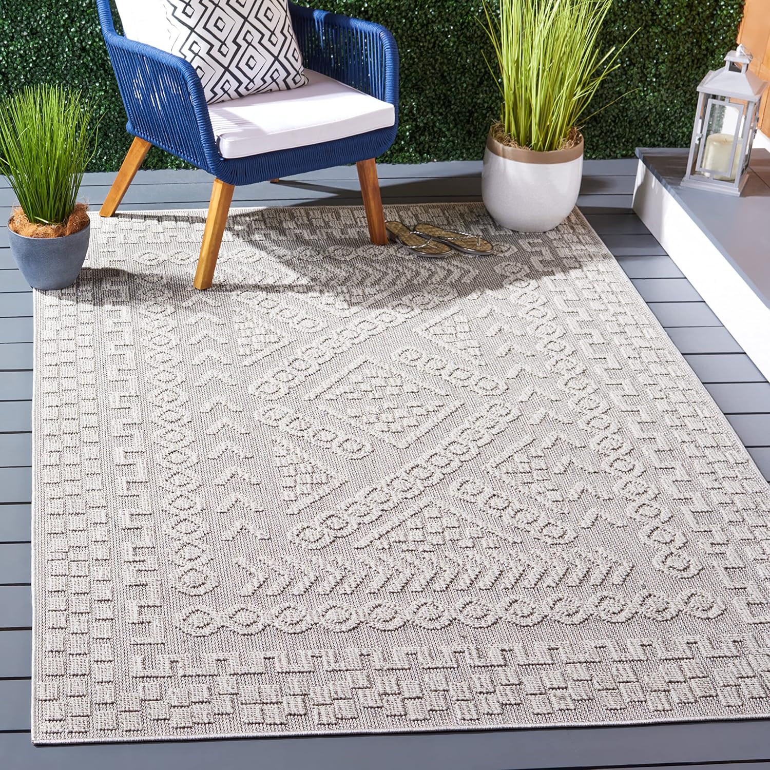 SAFAVIEH Washable Rug Outdoor Global Collection - 4' x 6', Grey & Ivory, Non-Shedding & Easy to Clean, Ideal for Patio, Backyard, Mudroom (GLB202F)