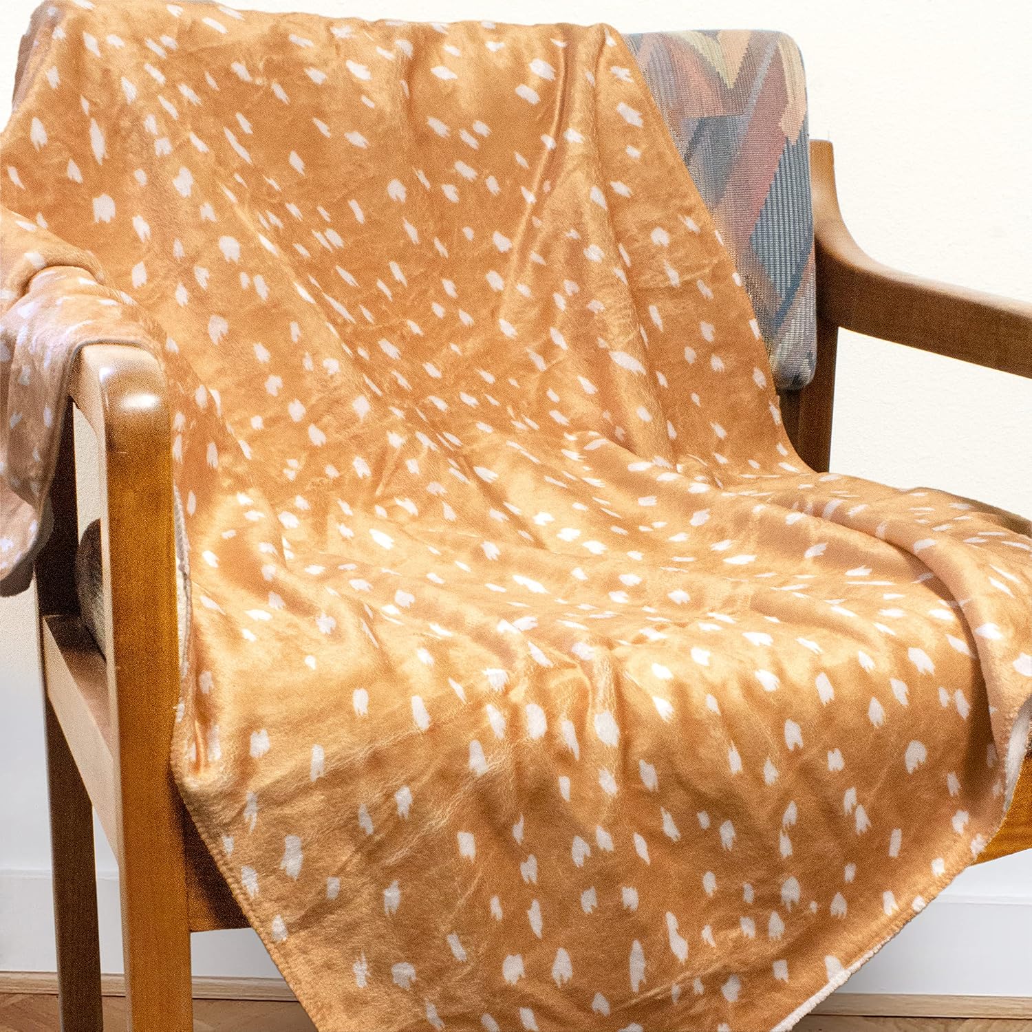 Everything Comfy Deer Fawn Print Decorative Throw Blanket, 42x60 Inch, Tan