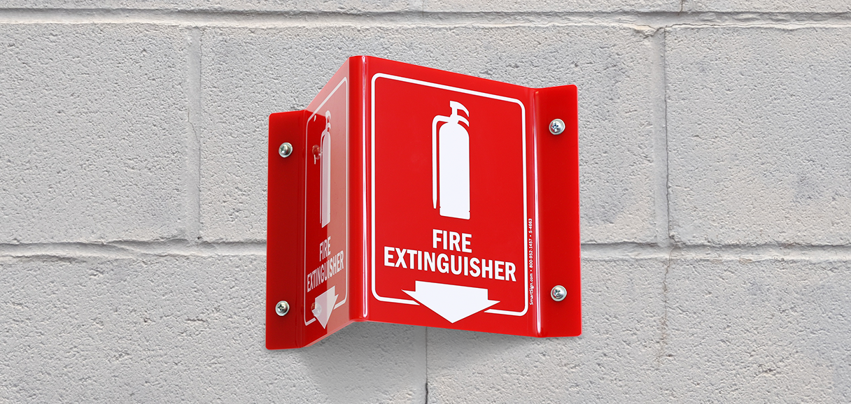 【RED HOUSE】FALSE　sonosheet SmartSign Fire Extinguisher Projecting Sign with Arrow | 6