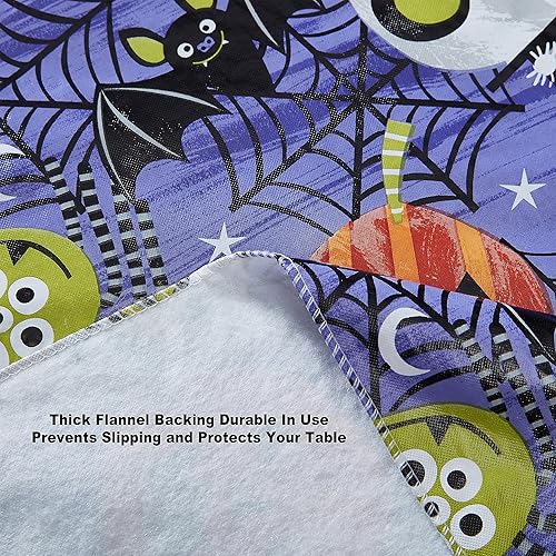 Miniatura 6 de Newbridge Ghoulish Gang - Mantel de vinilo con parte trasera de franela de Halloween, diseño de calaveras y murciélagos espeluznantes con reverso de