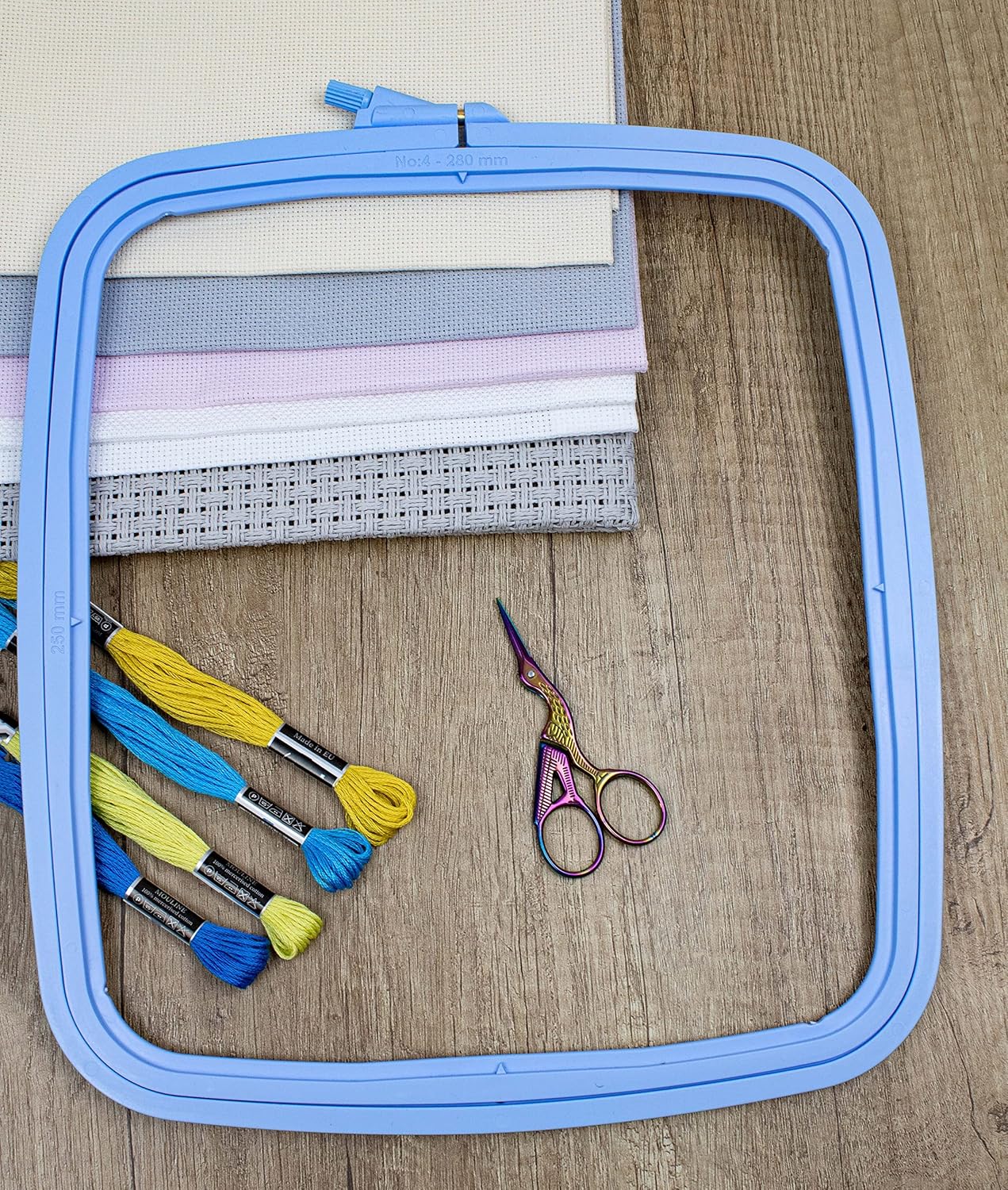 4Pcs Embroidery Hoopss, Set of High Quality Cross Stitch Hoops, Needlework Hoop, Stitching Hoops