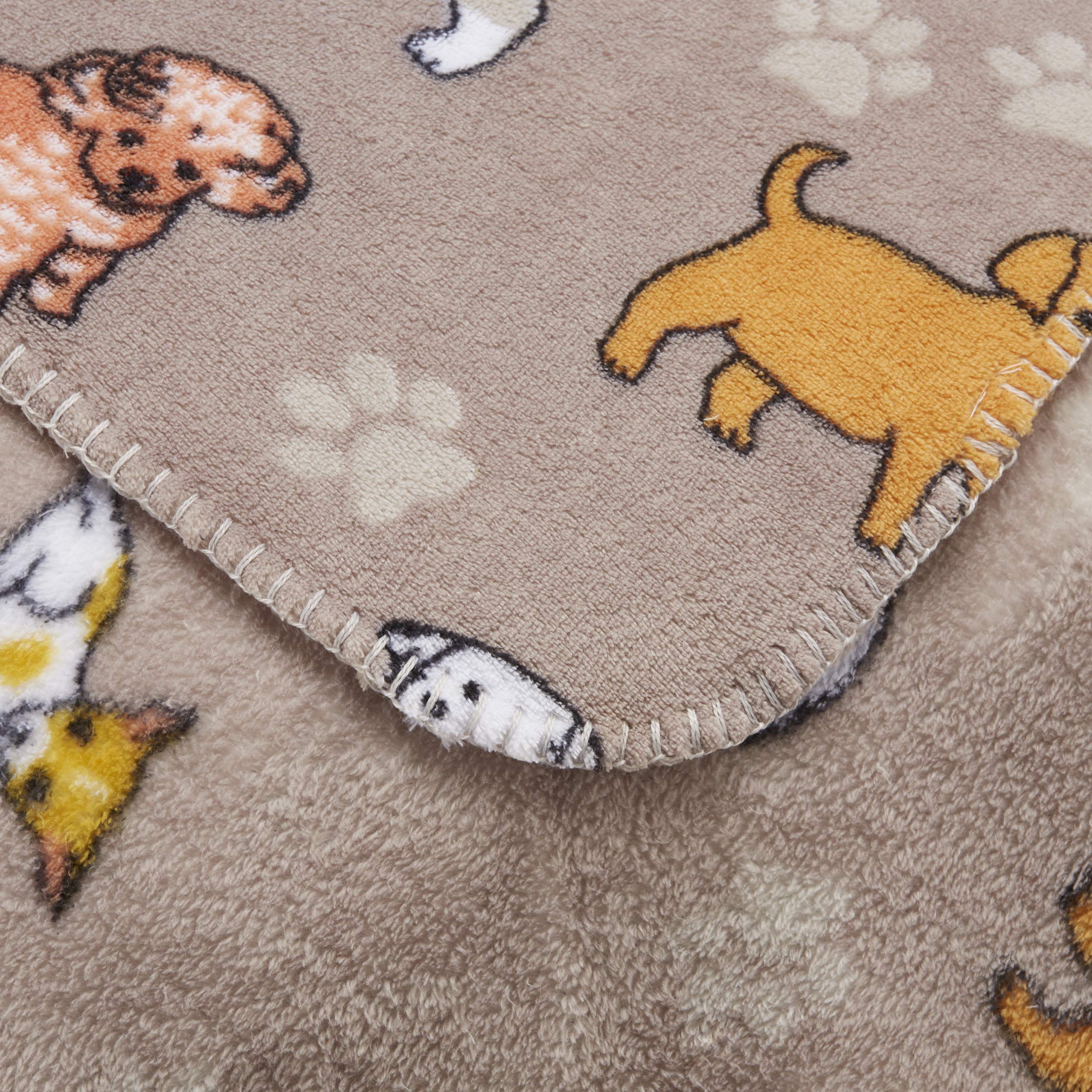 Mainstays Dogs Fleece Plush Throw Blanket, 50 X 60, Dog Print And