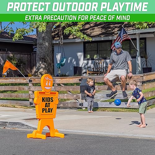 Miniatura 4 de GoSports Señal de seguridad callejera Slow Down Man! - Letrero de seguridad de 3 pies de alta visibilidad para niños en juego para vecindarios con 9