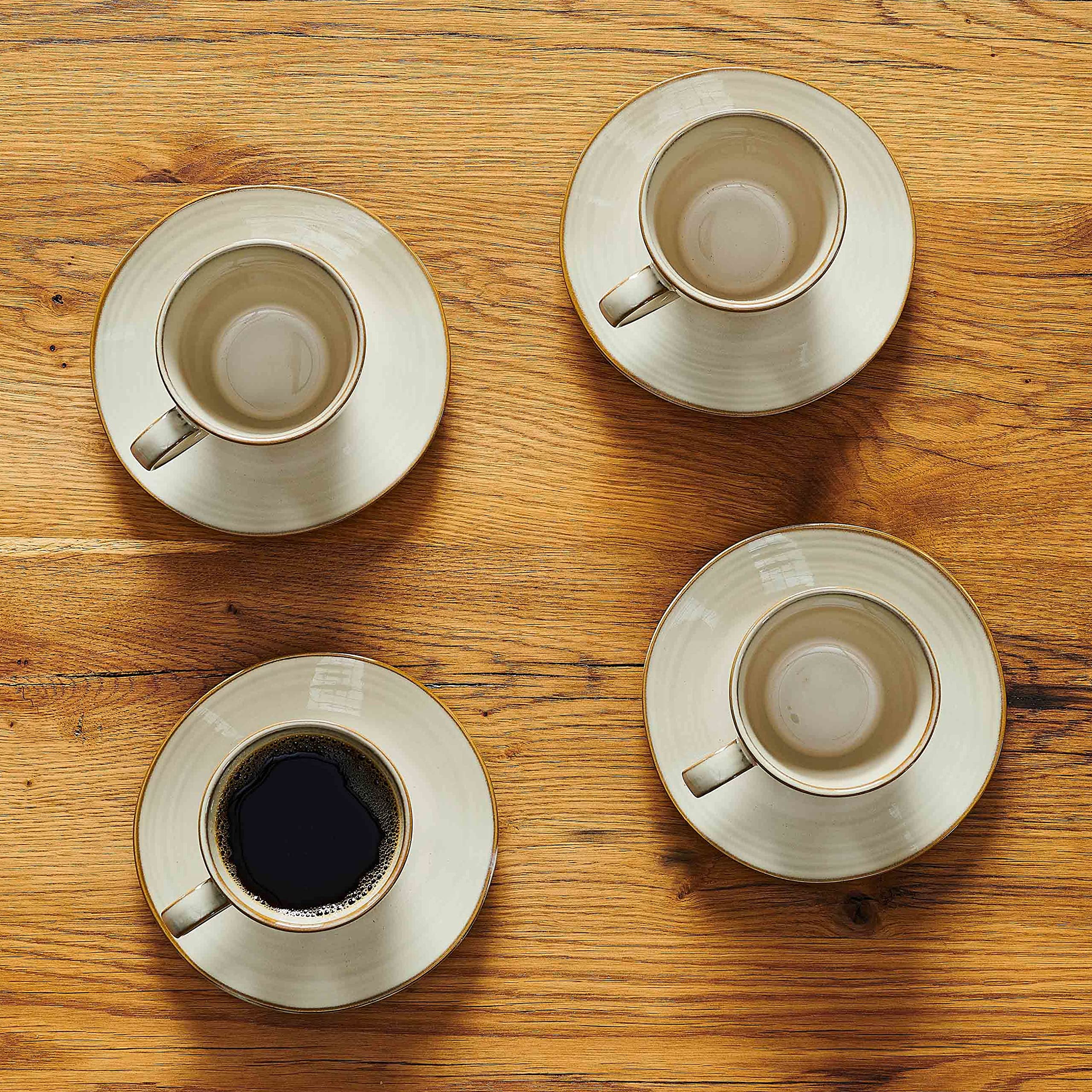 MÄSER Serie Nottingham - Set di tazze da caffè vintage per 4 persone, piattini con arrotondamenti irregolari in stile retrò, in gres, beige