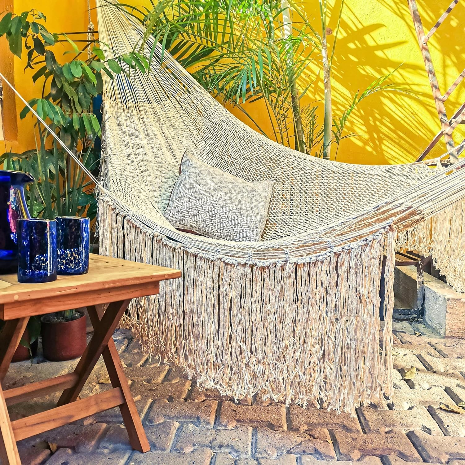 Novica Handmade Ivory Cascade Cotton Rope Hammock (Double)