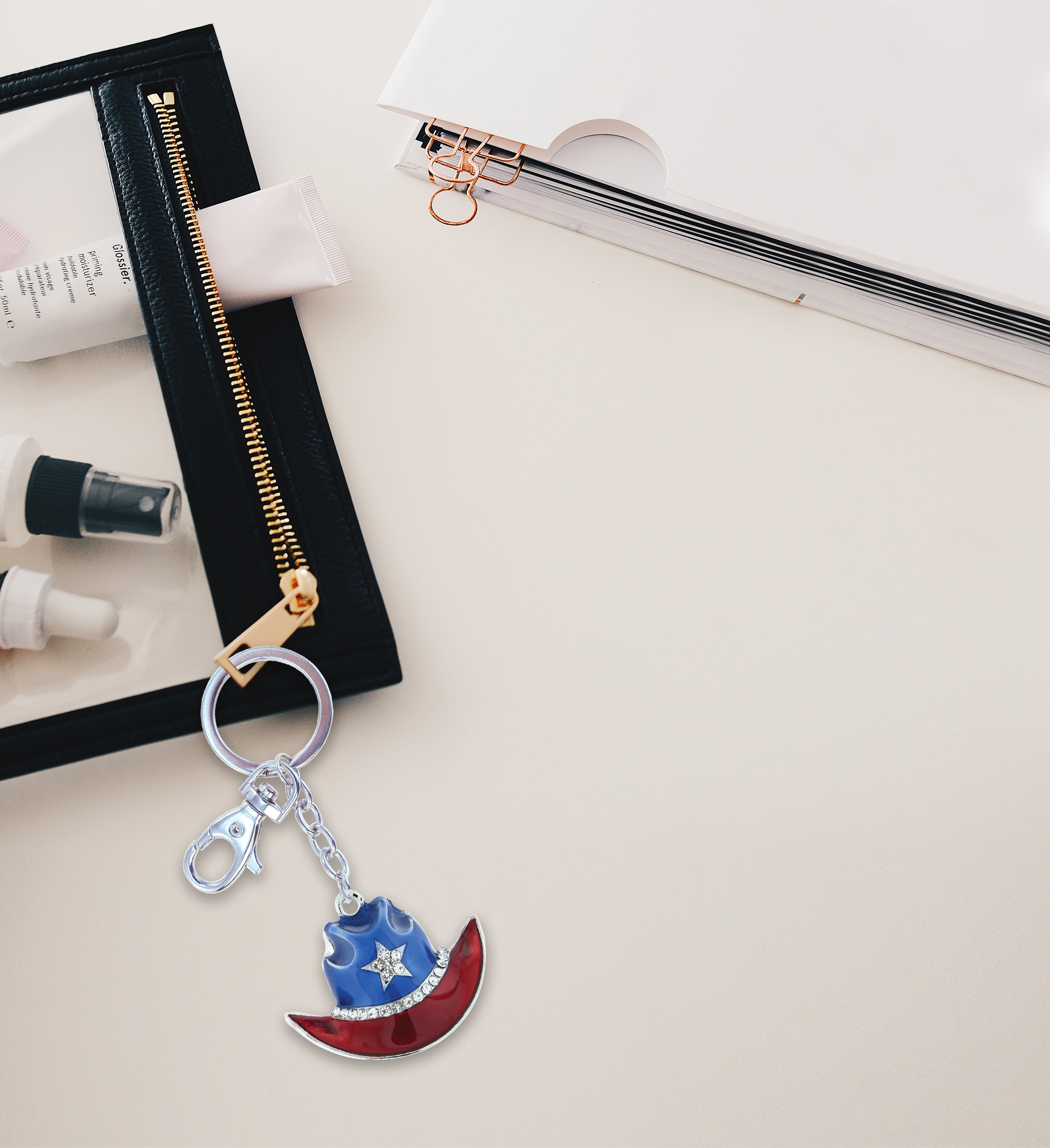 Aqua79 Cowboy Hat Keychain - Texas Flag Hat 3D Sparkling Charm