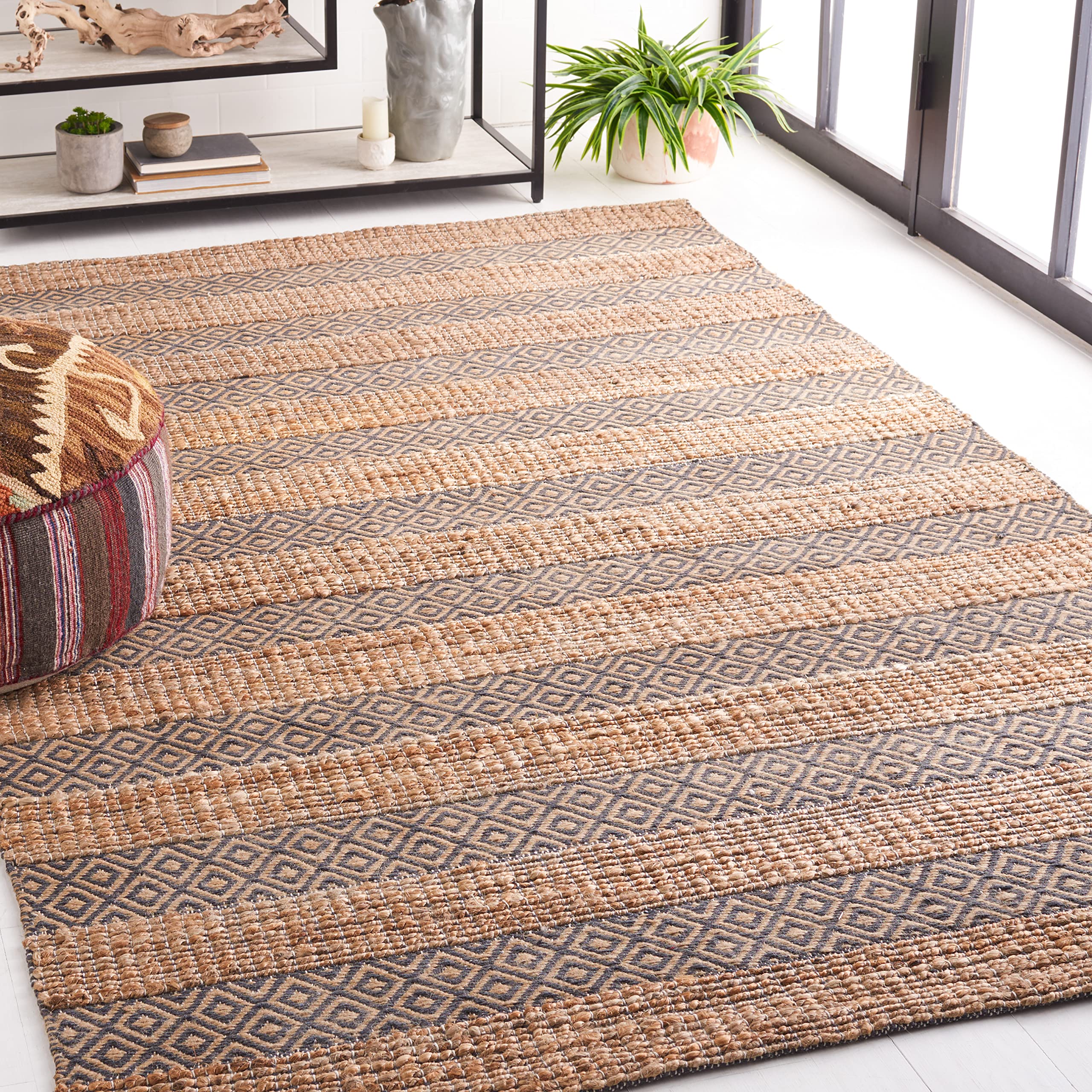 SAFAVIEH Natural Fiber Collection Area Rug - 5' x 8', Charcoal & Natural, Handmade Boho Farmhouse Rustic Jute & Cotton, Ideal for High Traffic Areas