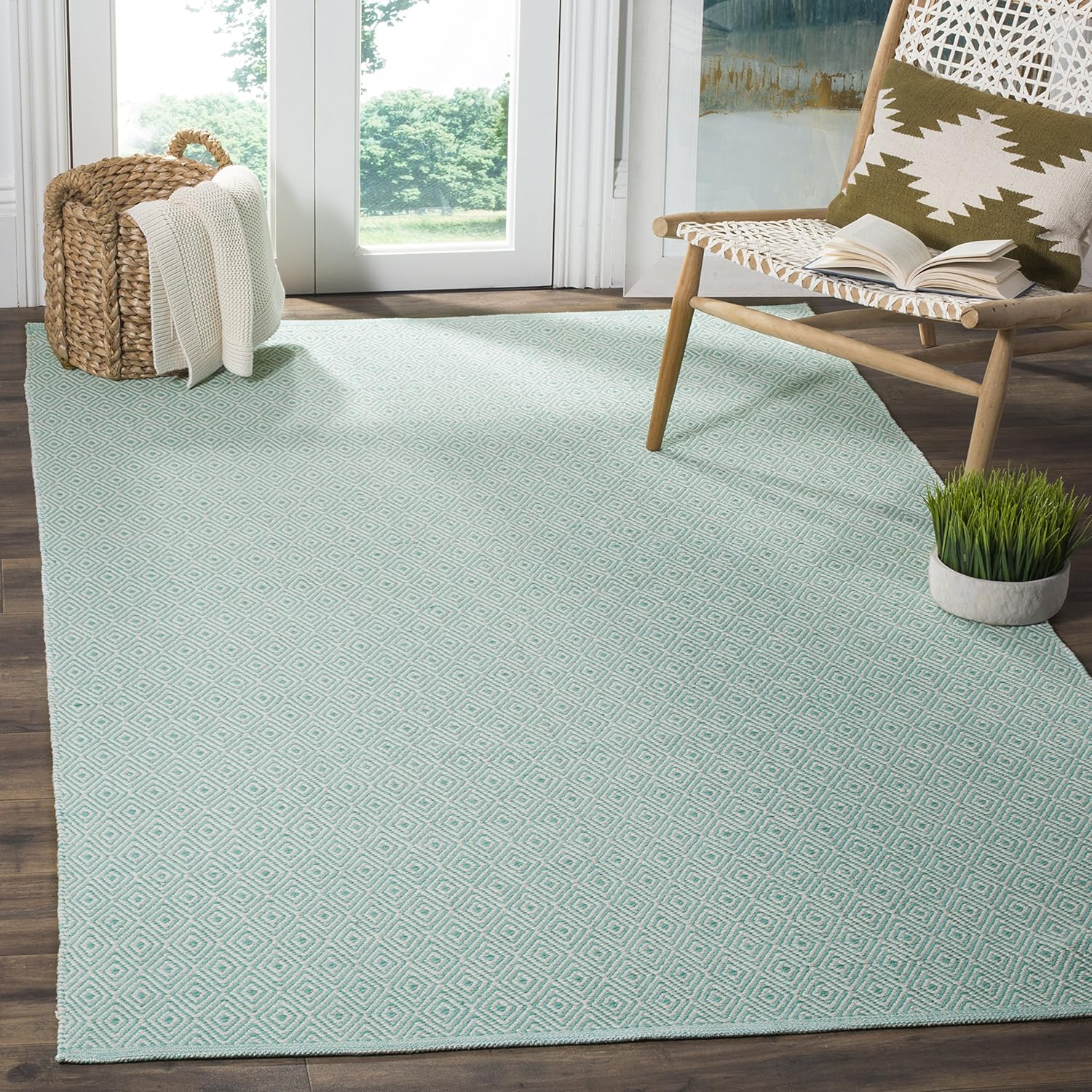 SAFAVIEH Montauk Collection Area Rug - 5' x 8', Ivory & Aqua, Handmade Flat Weave Cotton, Ideal for High Traffic Areas in Living Room, Bedroom (MTK515A)