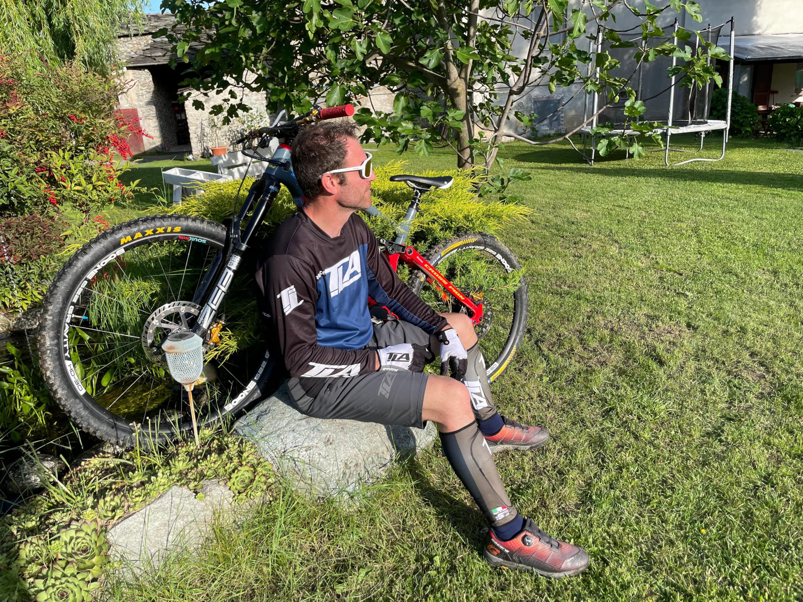 TLA Stop Shot Espinilleras MTB Enduro - Espinilleras Protecciones MTB SAS-Tec Certificados CE - Downhill BMX Accesorios y protección para piernas y espinilleras - Soporte para espinilleras con