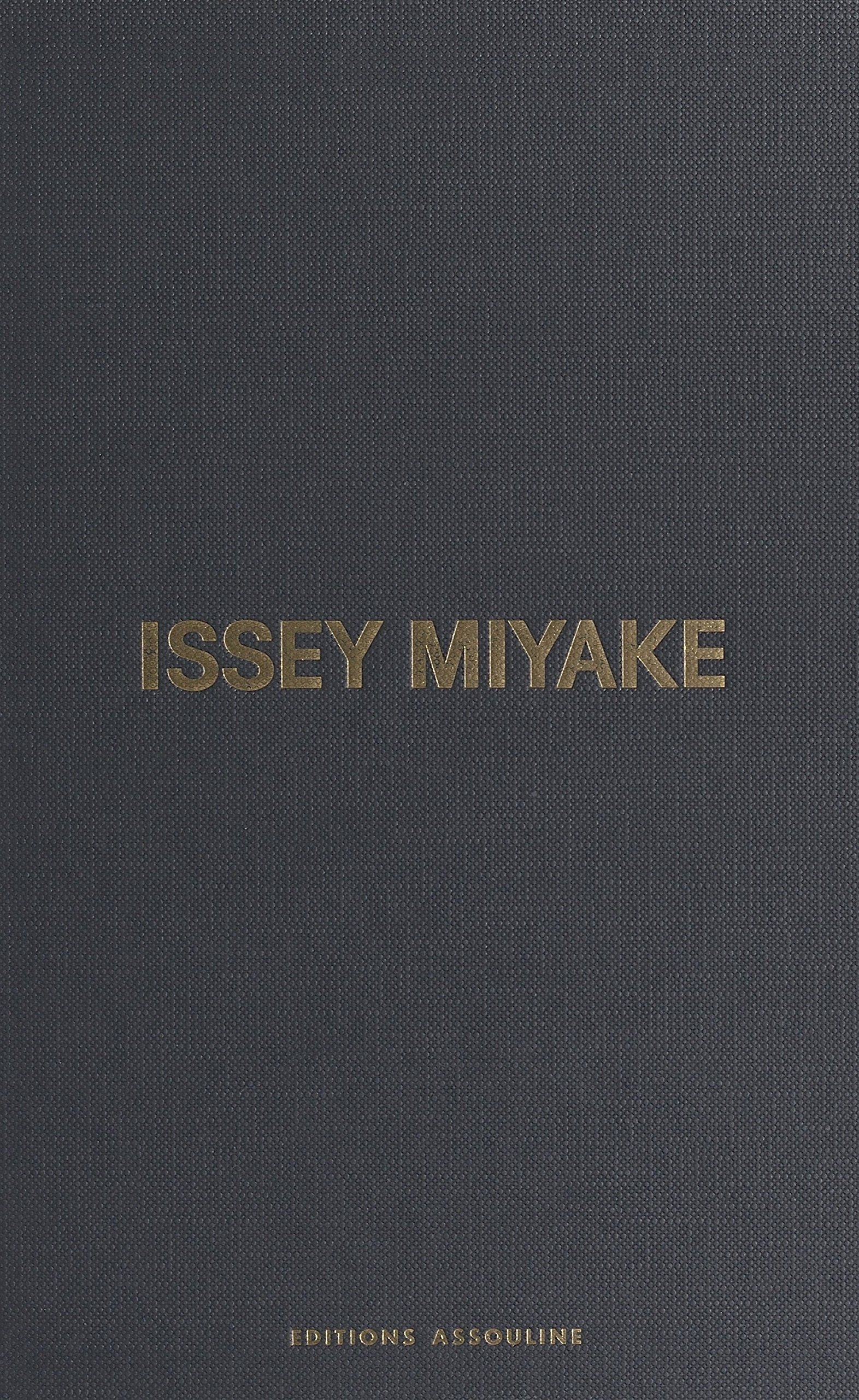 Issey Miyake Mémoires de la Mode cadeau idéal pour étudiants stylisme couture