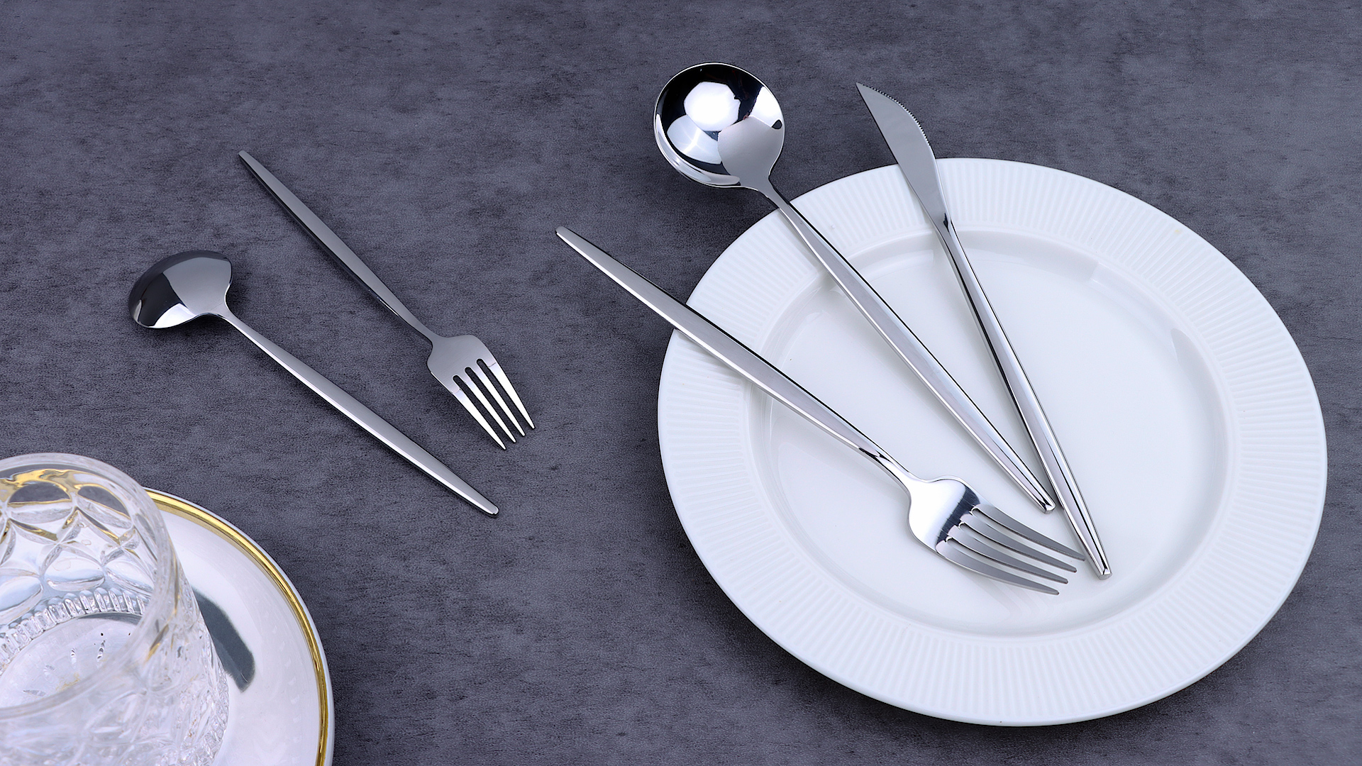 Amazon.com | 40-Piece Silverware Set for 8, CEKEE Stainless Steel